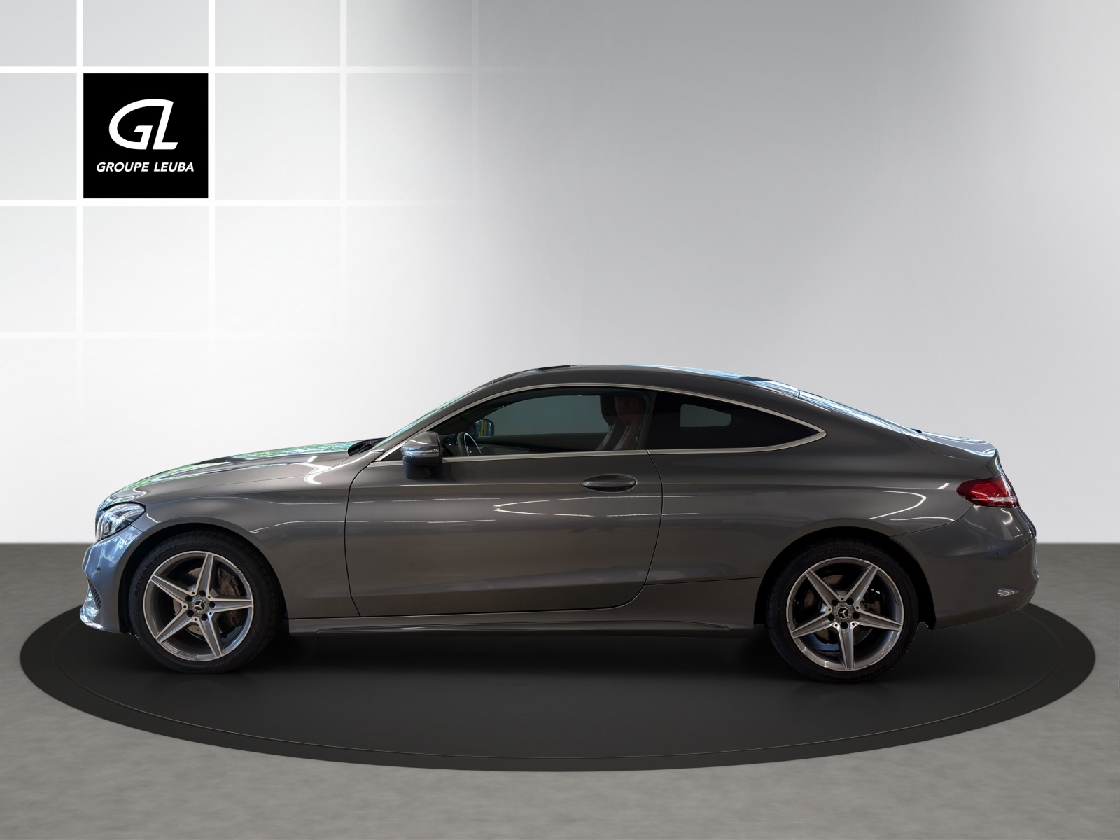 MERCEDES-BENZ C 200 AMG Line 4Matic-showroom-element-2