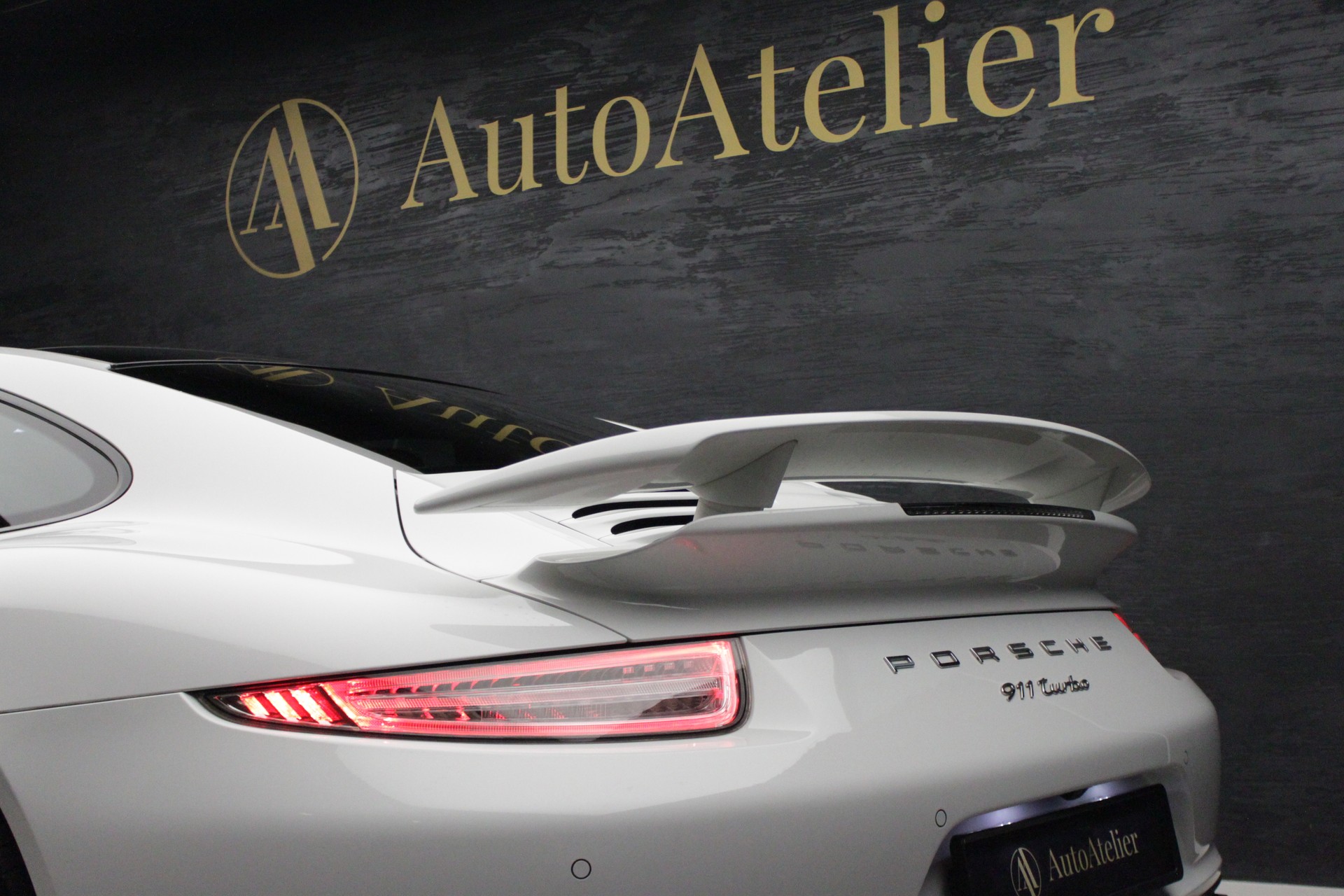 PORSCHE 911 Turbo PDK-image-12