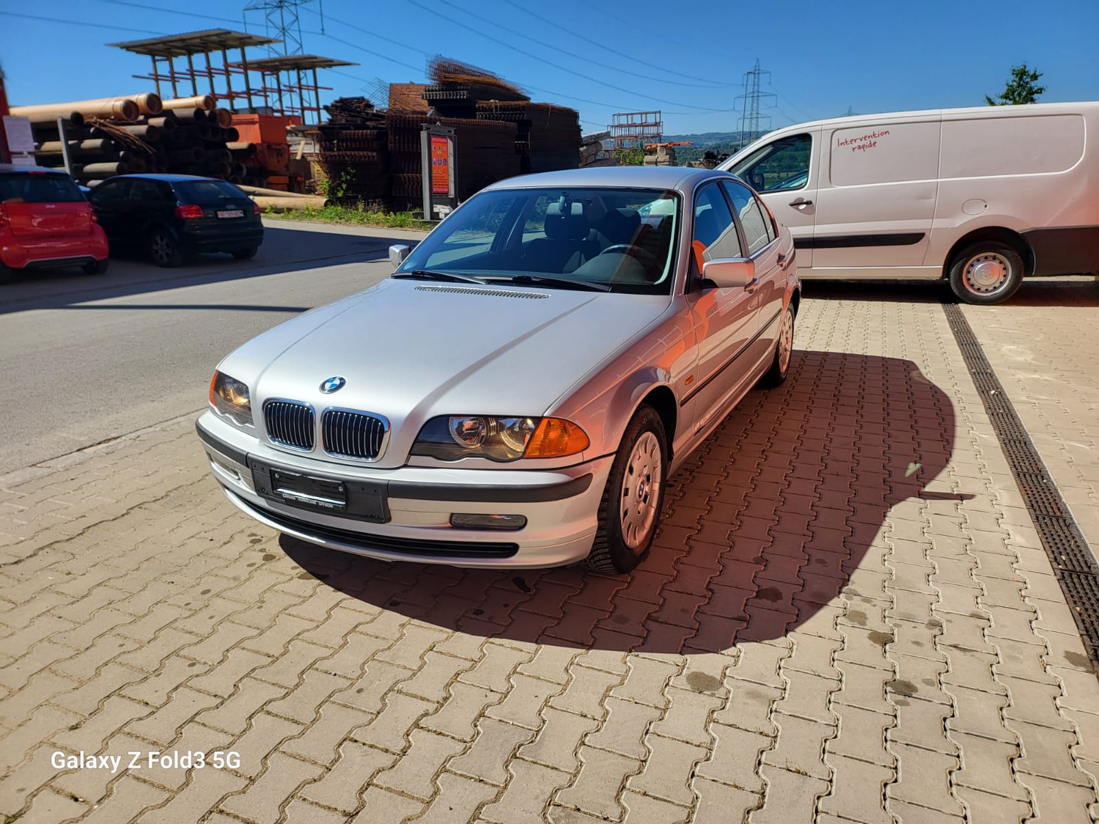 BMW 320 i-image-4