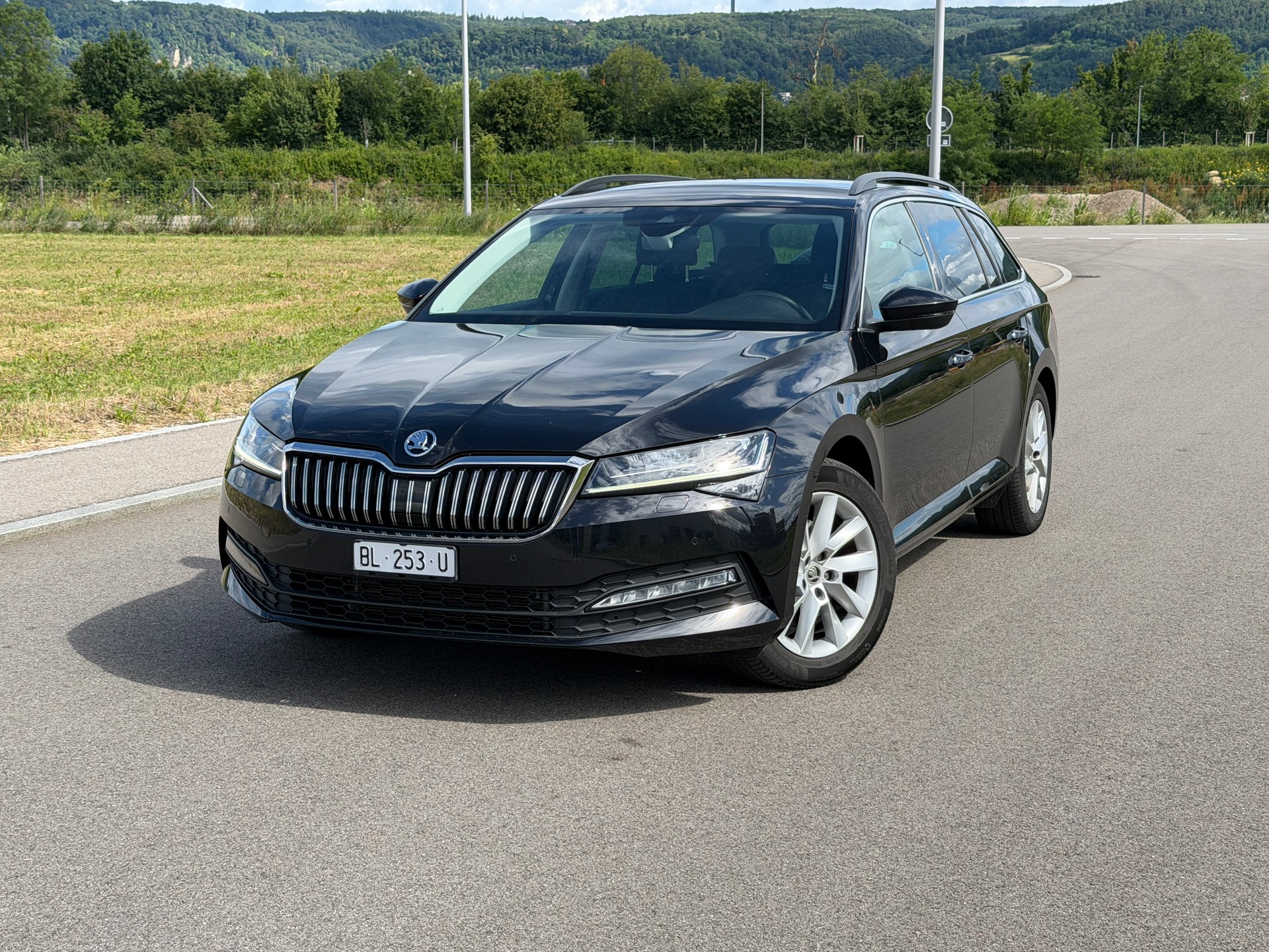 SKODA Superb Combi 2.0 TDi Ambition 4x4 DSG
