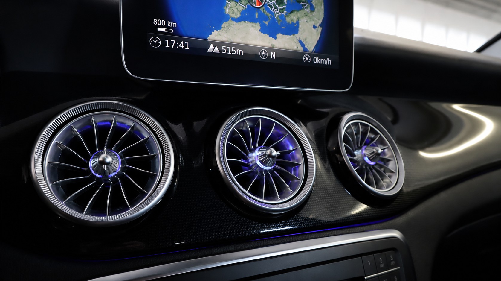 MERCEDES-BENZ CLA Shooting Brake 200 d 7G-DCT-image-12