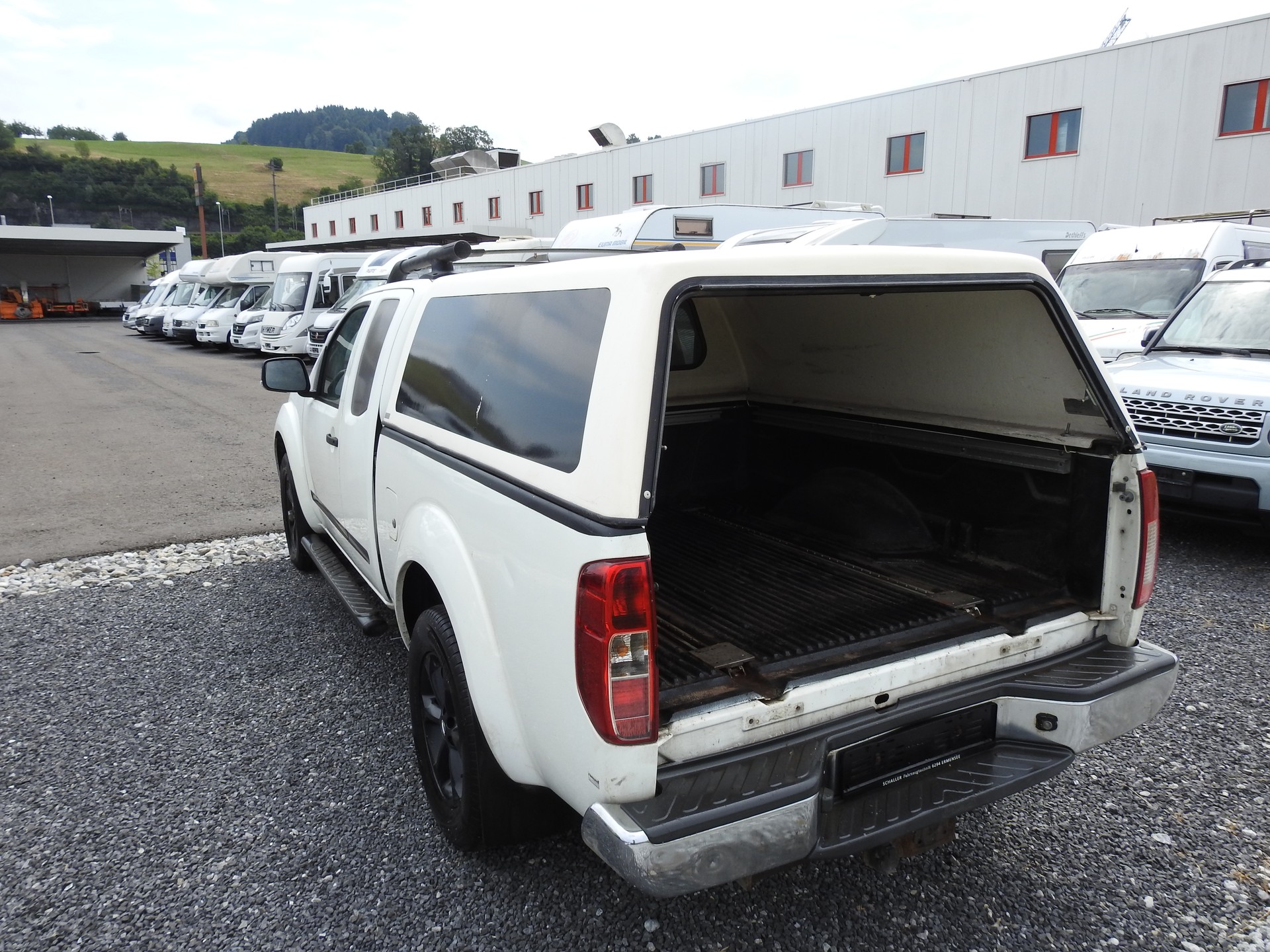 NISSAN Navara King Cab XE 2.5 dCi 4WD-showroom-element-3