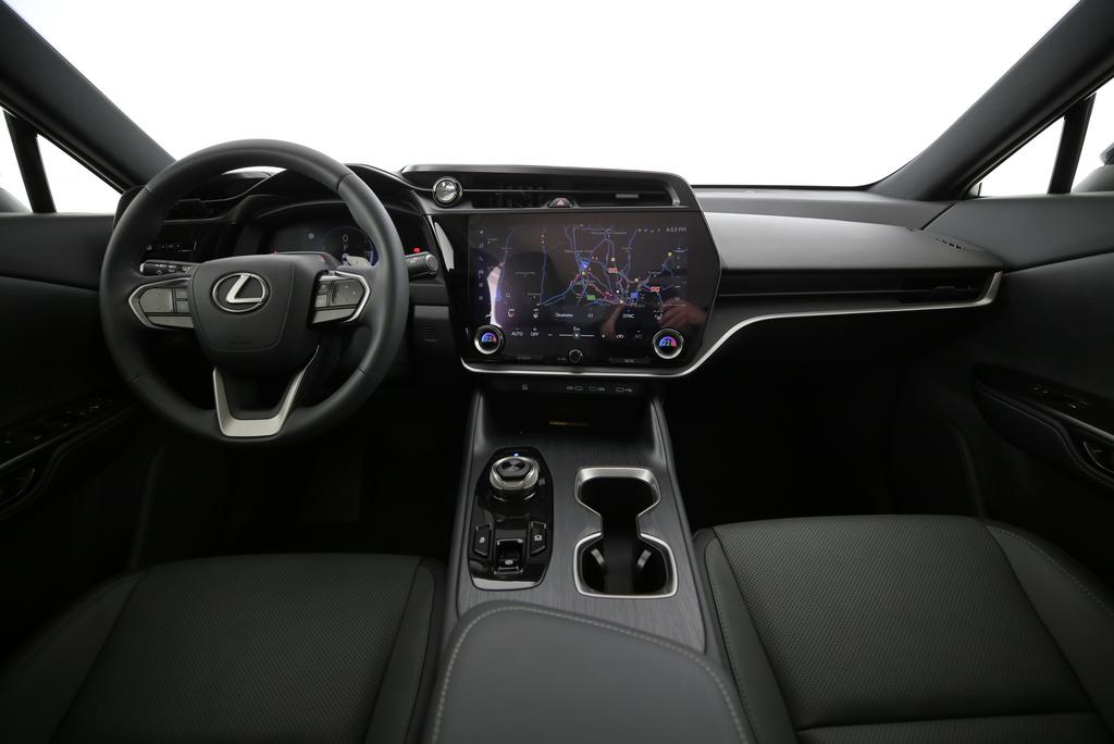 LEXUS RZ 450e Comfort-image-9