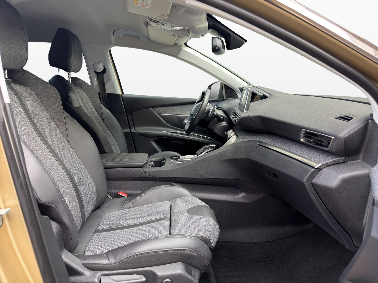PEUGEOT 5008 1.6 THP Allure EAT-image-14