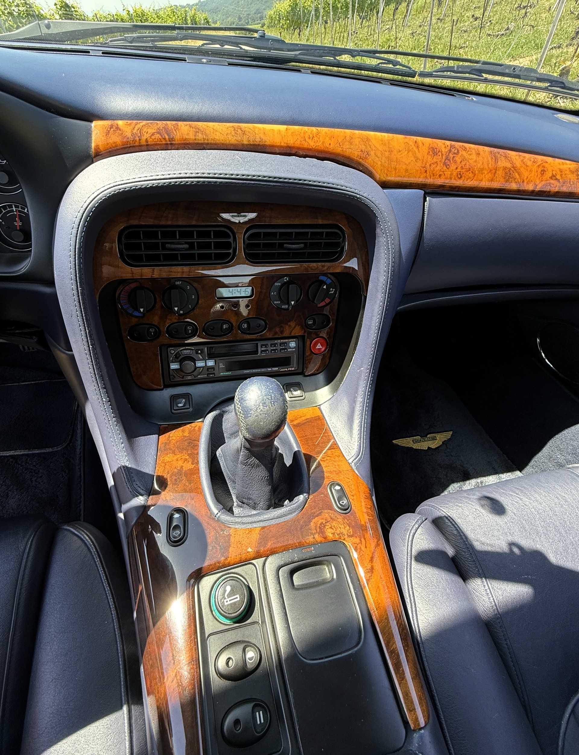 ASTON MARTIN DB7-image-11