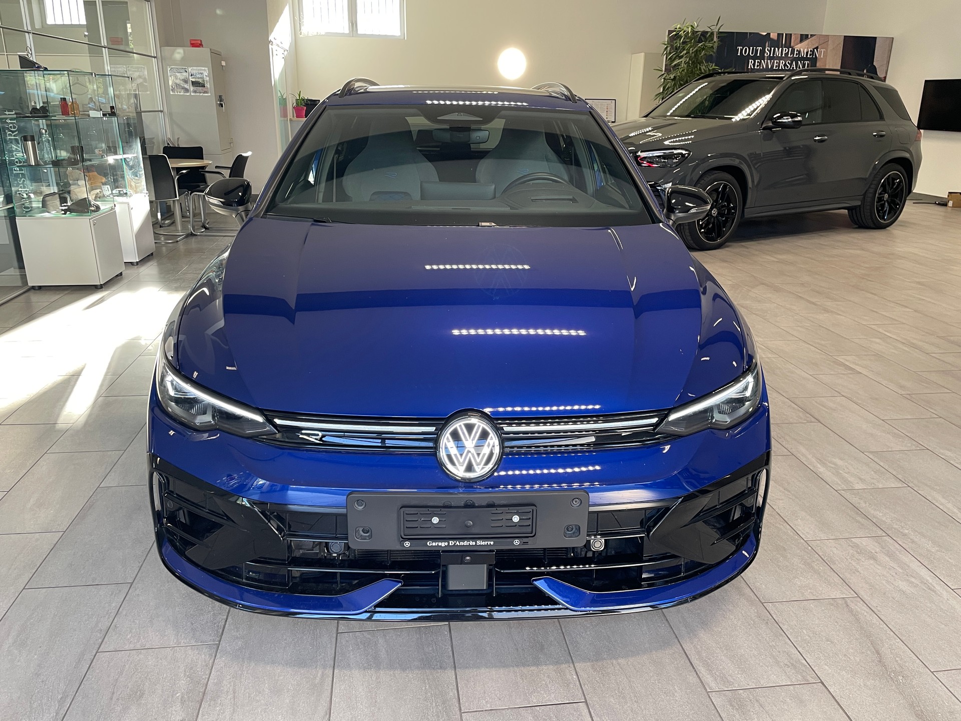 VW Golf Variant 2.0 TSI R DSG 4 Motion-showroom-element-1