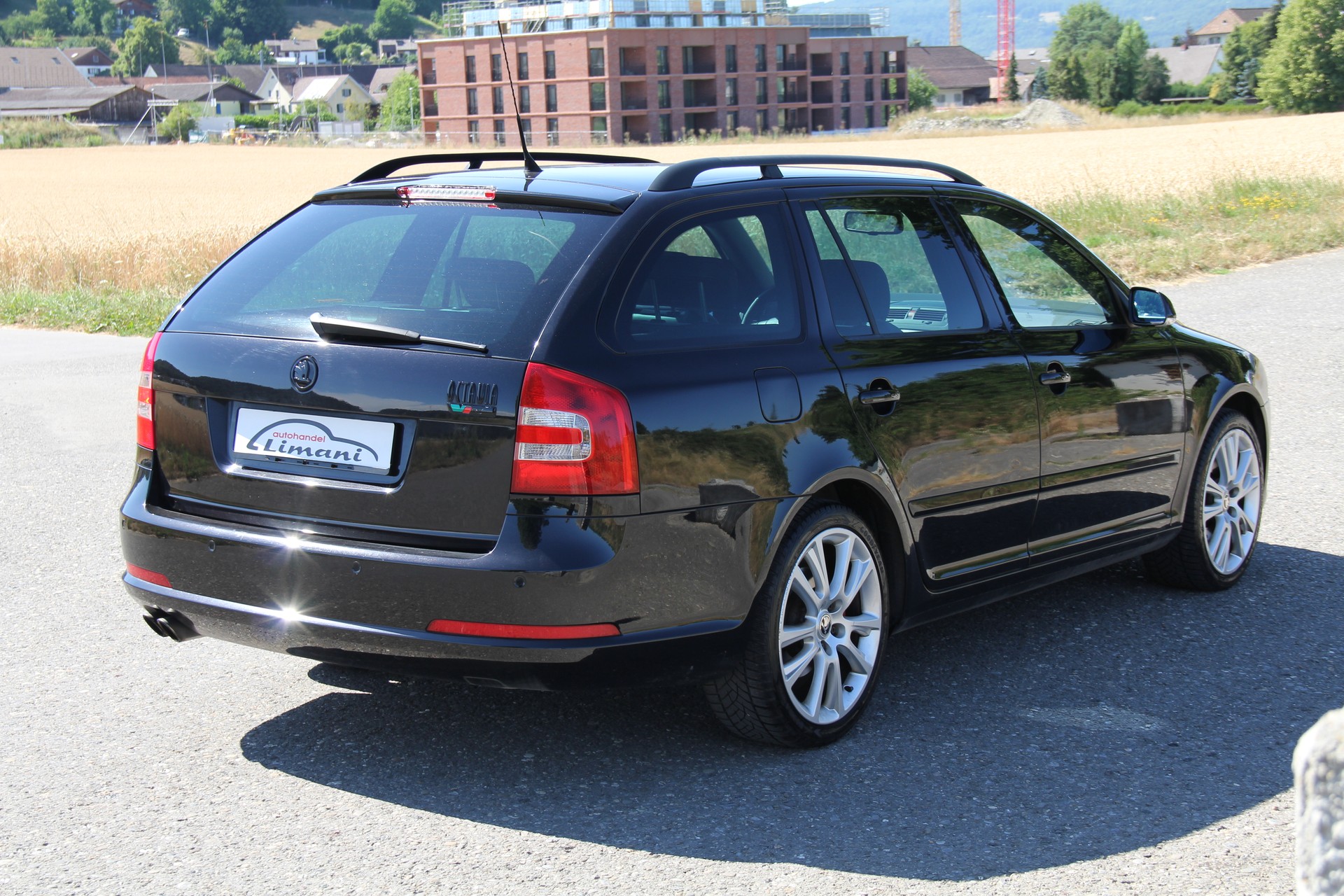 SKODA Octavia 2.0 TFSI RS-image-4