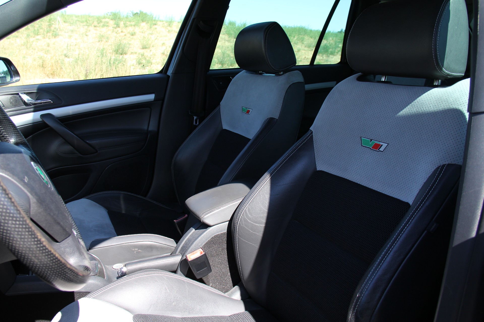 SKODA Octavia 2.0 TFSI RS-image-9