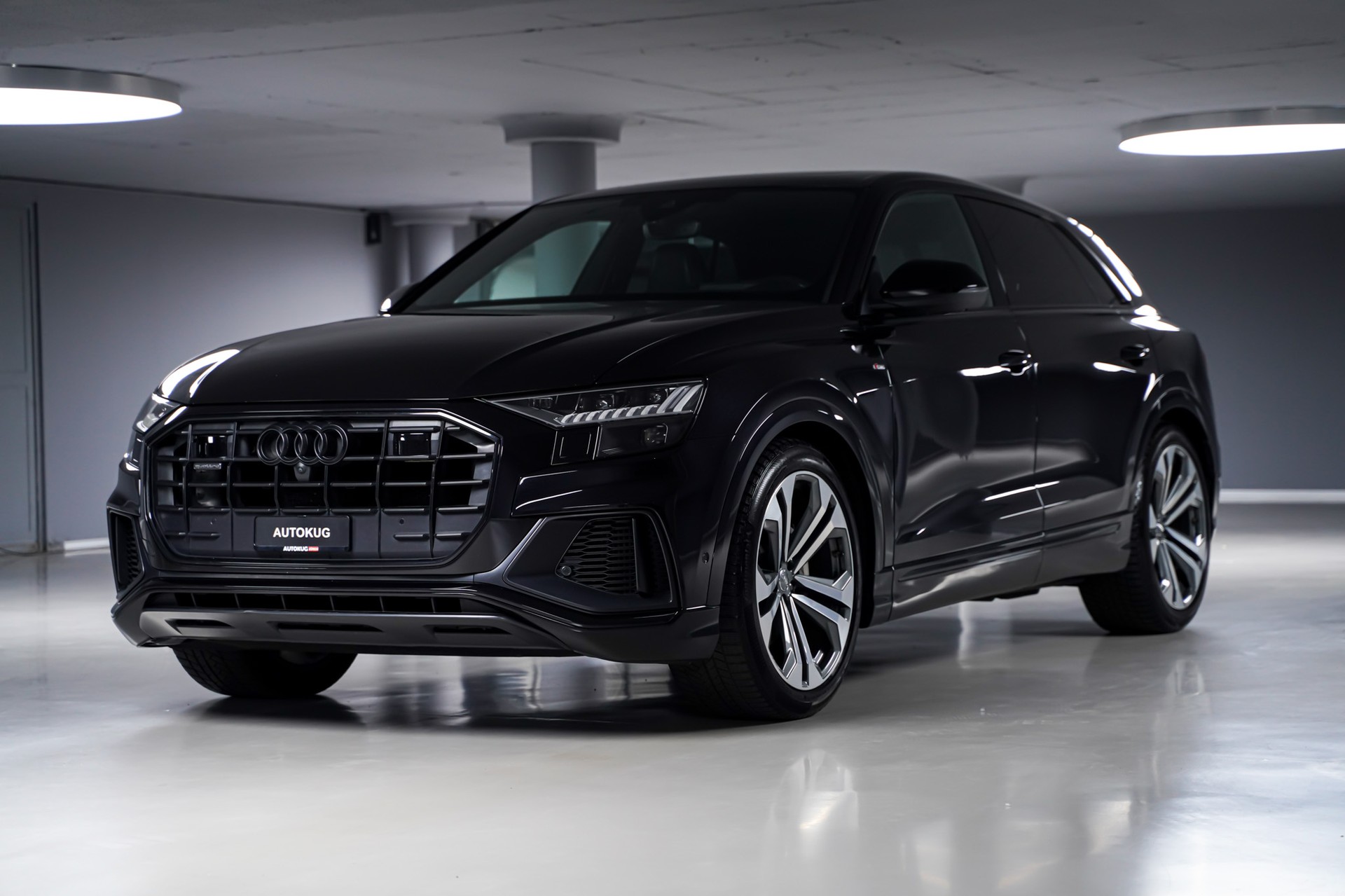 AUDI Q8 55 TFSI quattro tiptronic