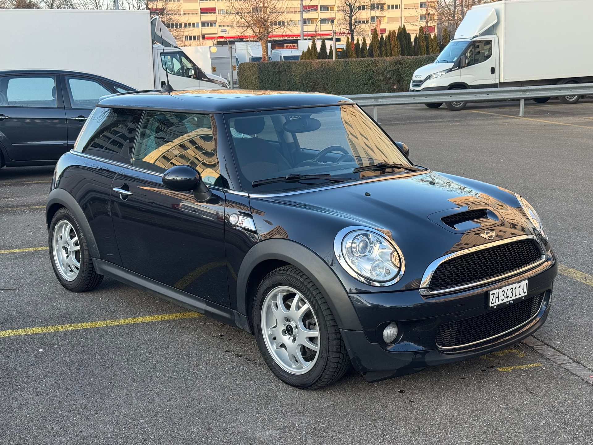 MINI CABRIO-image-1