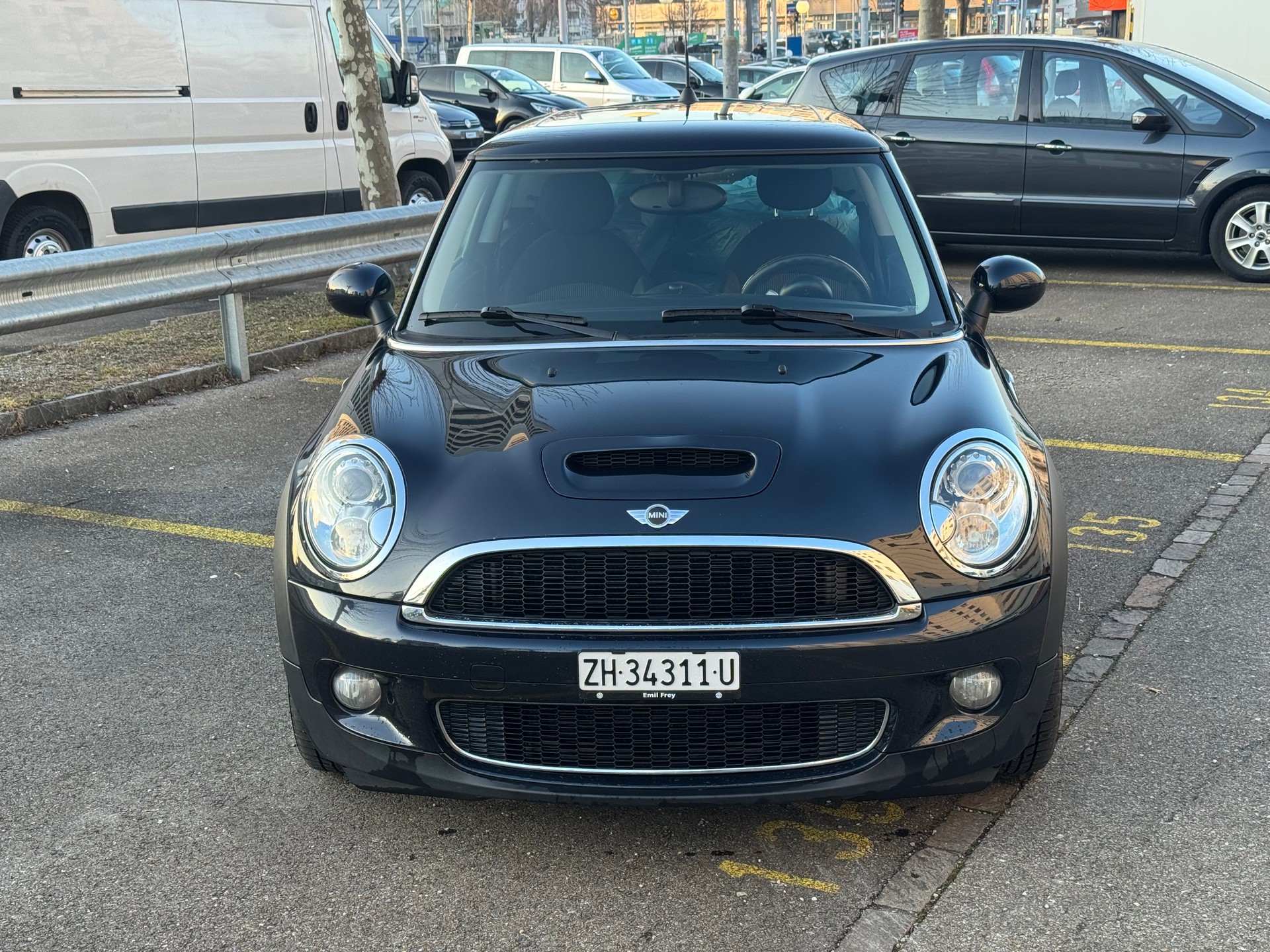 MINI CABRIO-image-2