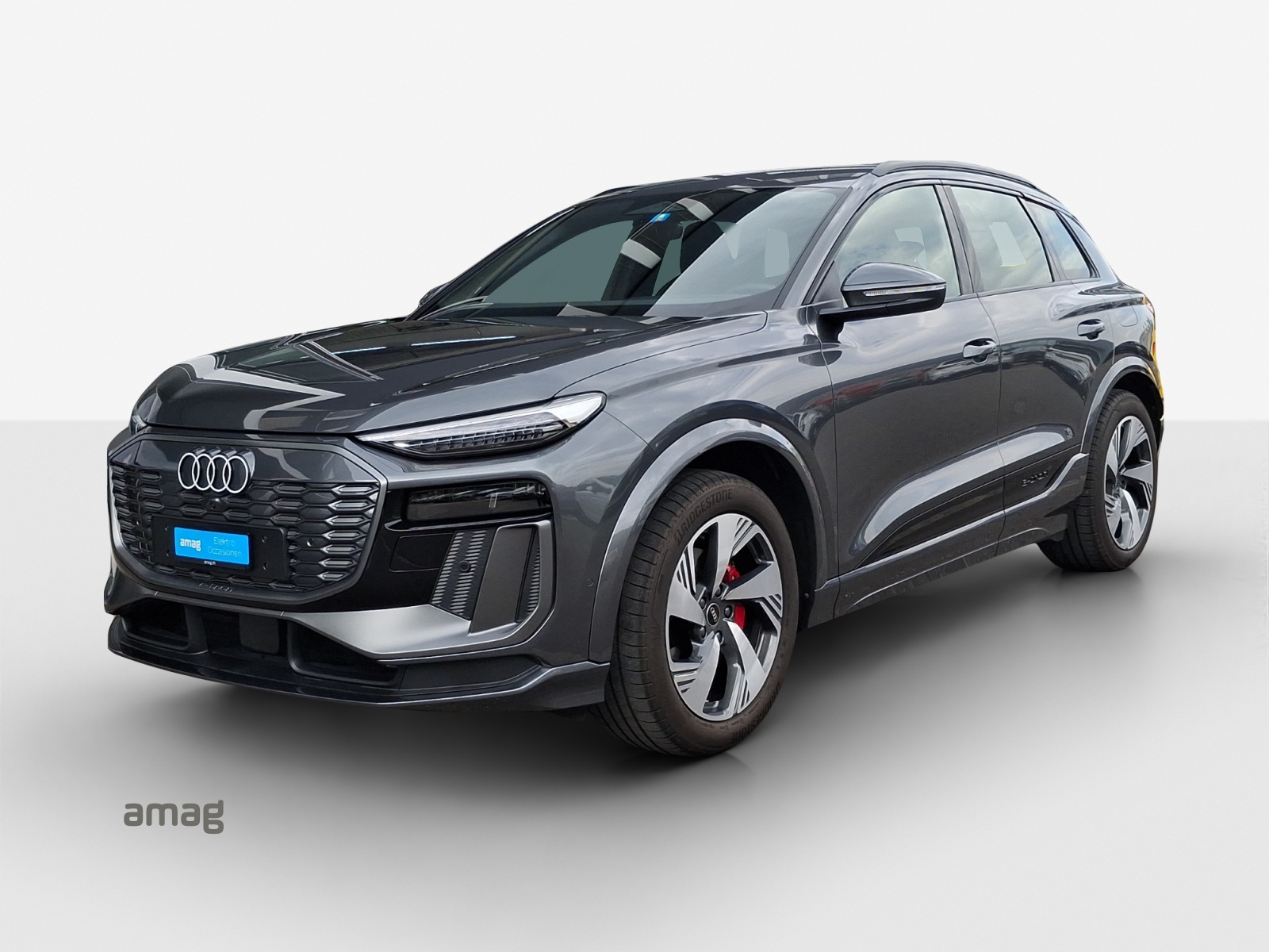 AUDI Q6 e-tron quattro