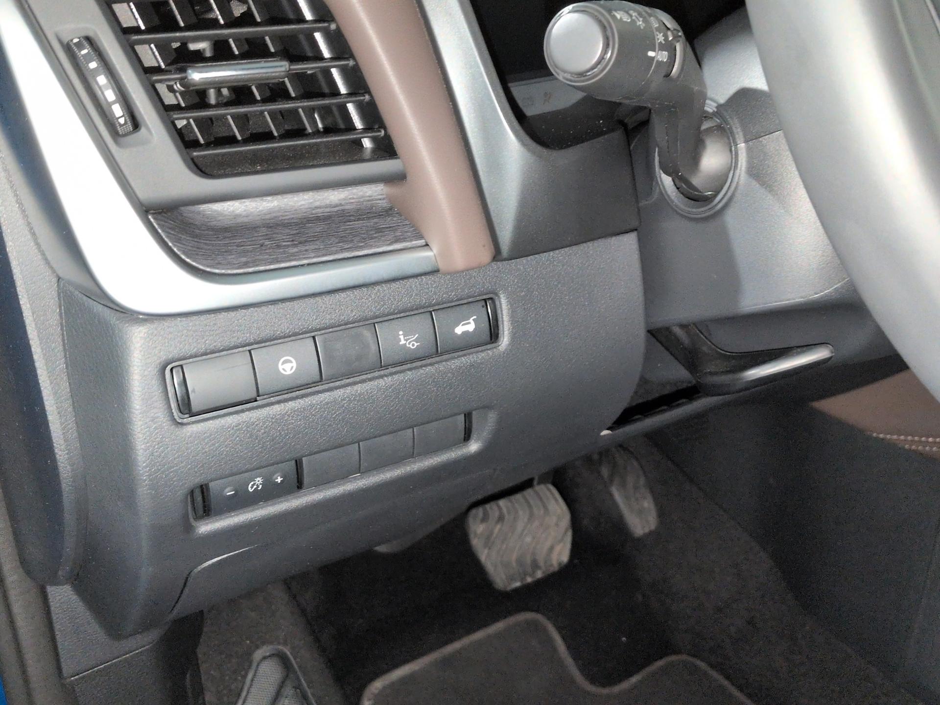 NISSAN Qashqai 1.5 VC-T e-Power Tekna-image-19