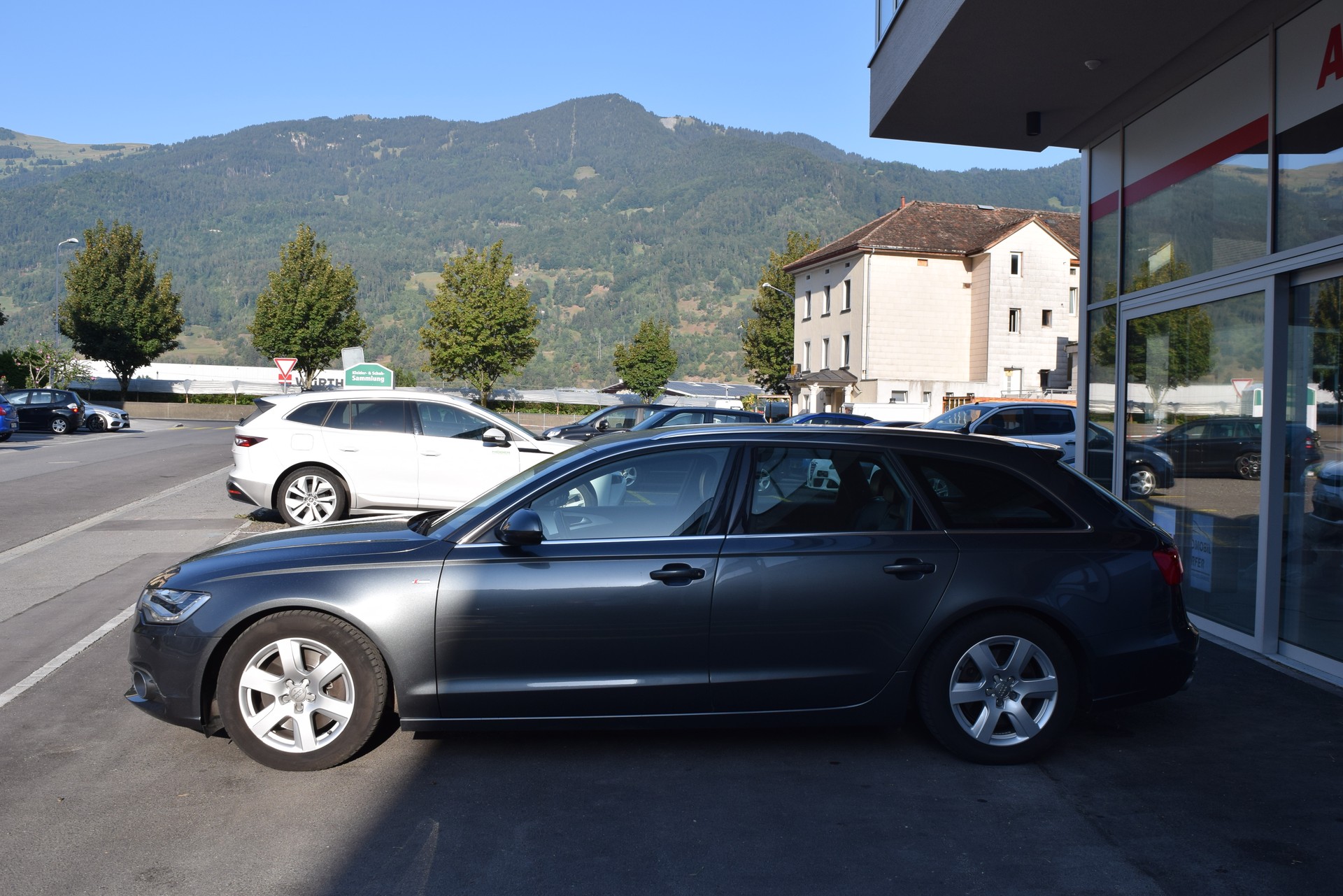AUDI A6 Avant 3.0 TDI V6 quattro S-tronic-showroom-element-3