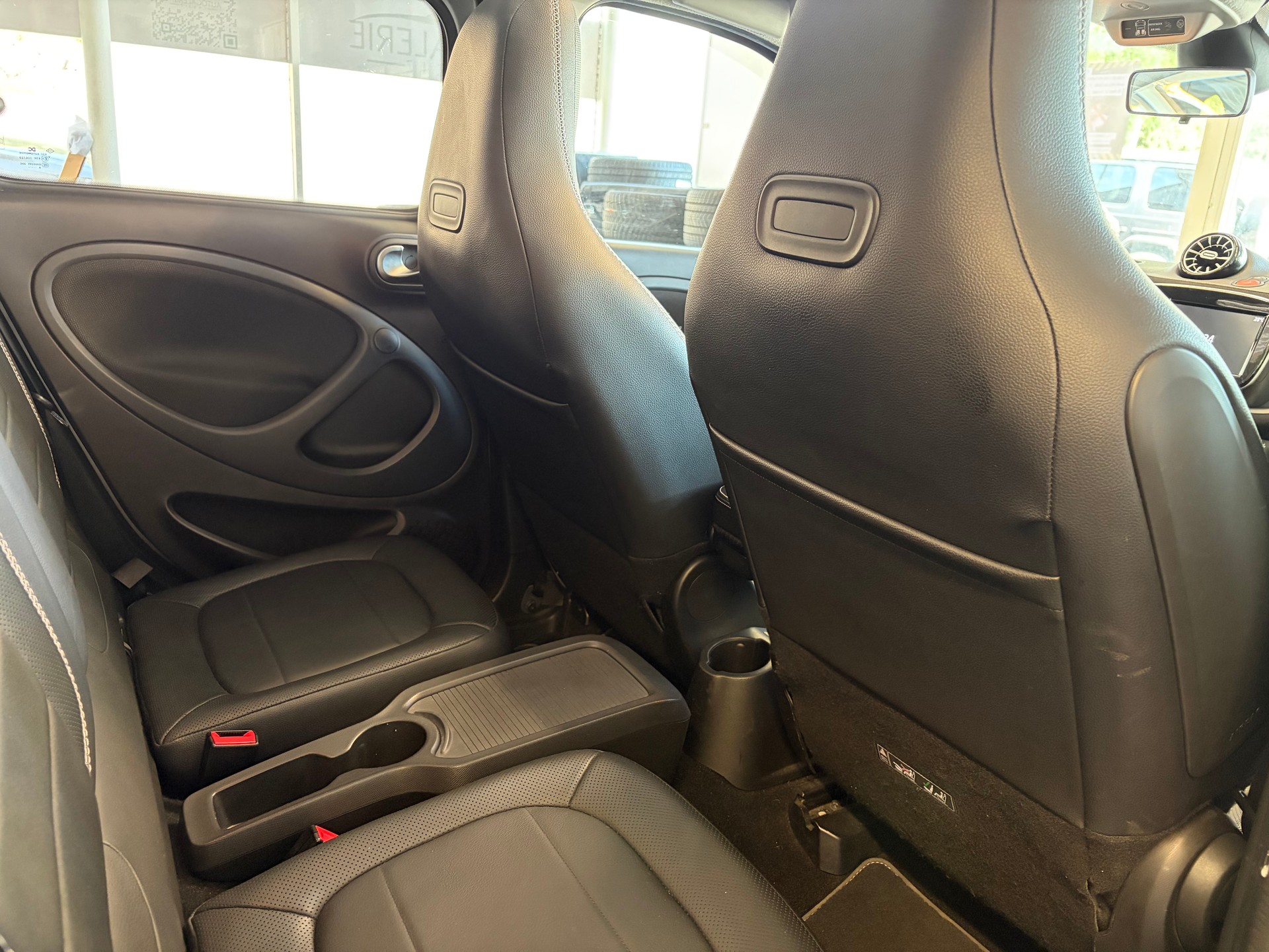 SMART forfour Brabus Xclusive twinamic | CH Fahrzeug | FALTDACH | Navigation | Cool&Media | DAB+ |-image-31