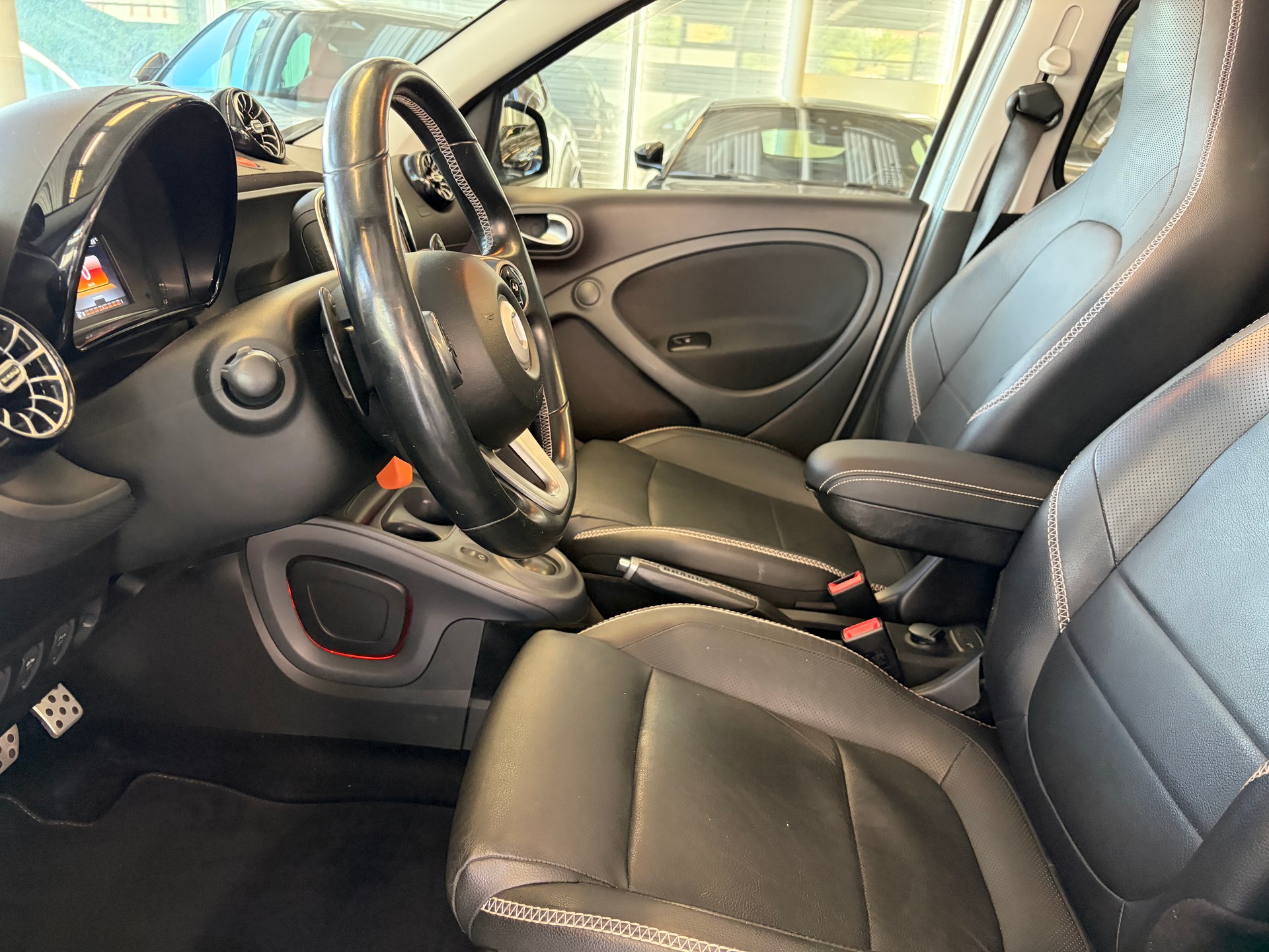 SMART forfour Brabus Xclusive twinamic | CH Fahrzeug | FALTDACH | Navigation | Cool&Media | DAB+ |-image-12