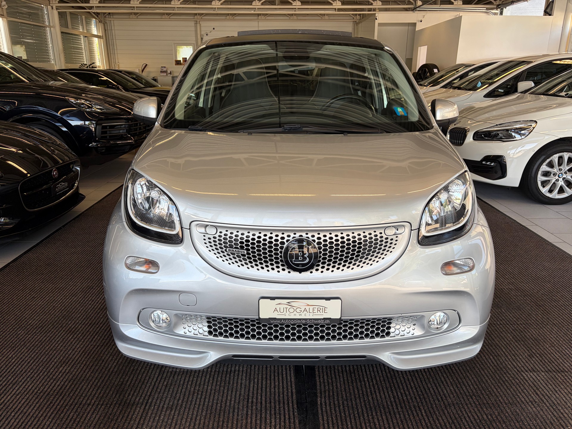 SMART forfour Brabus Xclusive twinamic | CH Fahrzeug | FALTDACH | Navigation | Cool&Media | DAB+ |-image-36