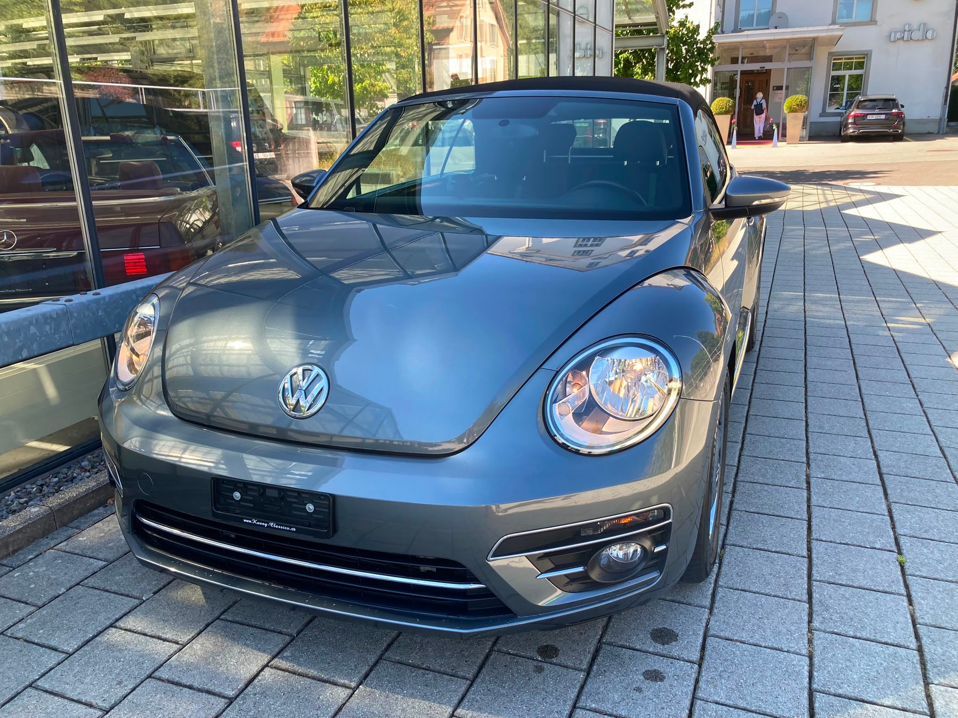 VW Beetle Cabriolet 1.2 TSI BMT-showroom-element-3