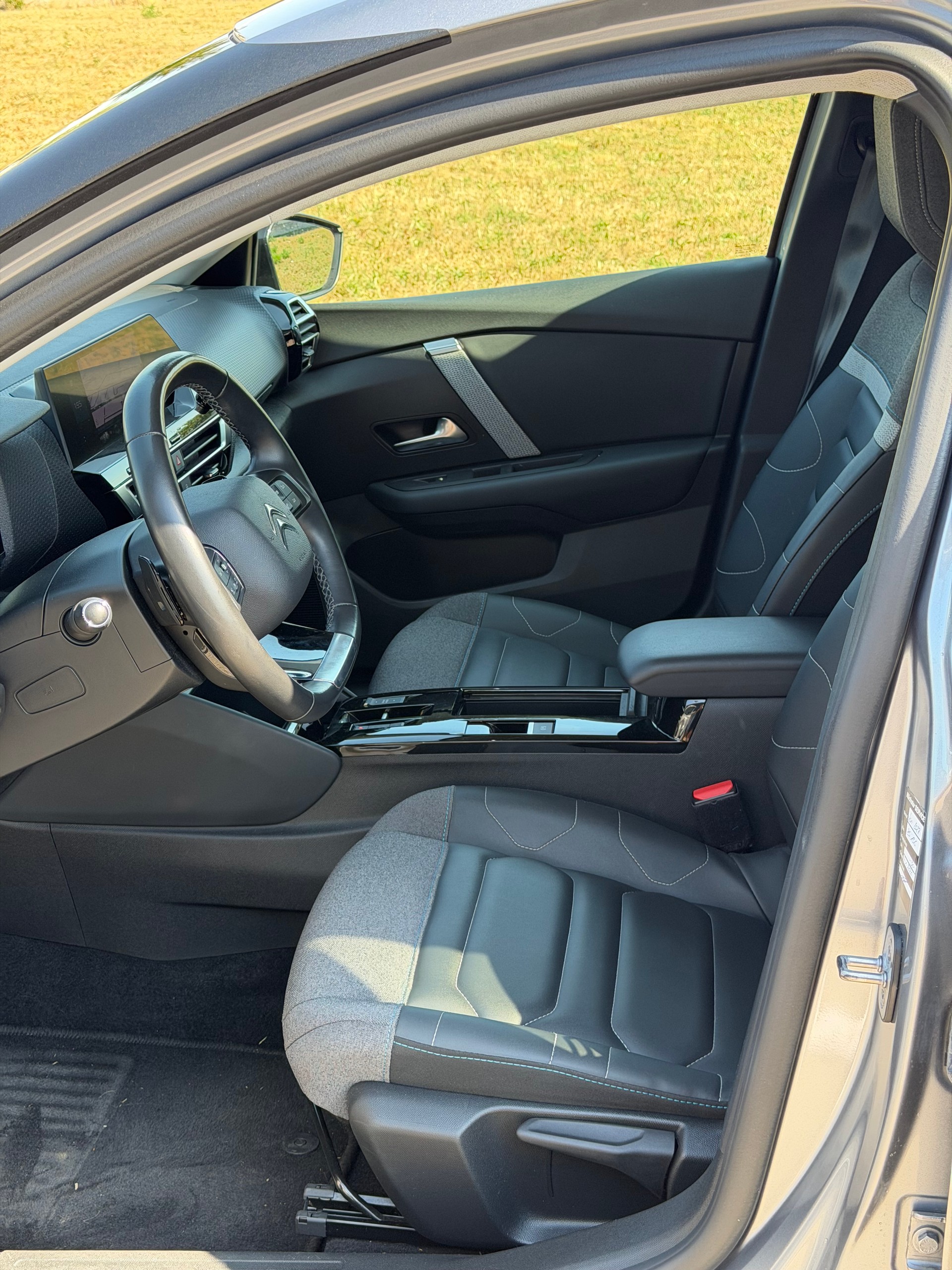 CITROEN C4 1.2 Pure Tech Feel EAT8-image-10