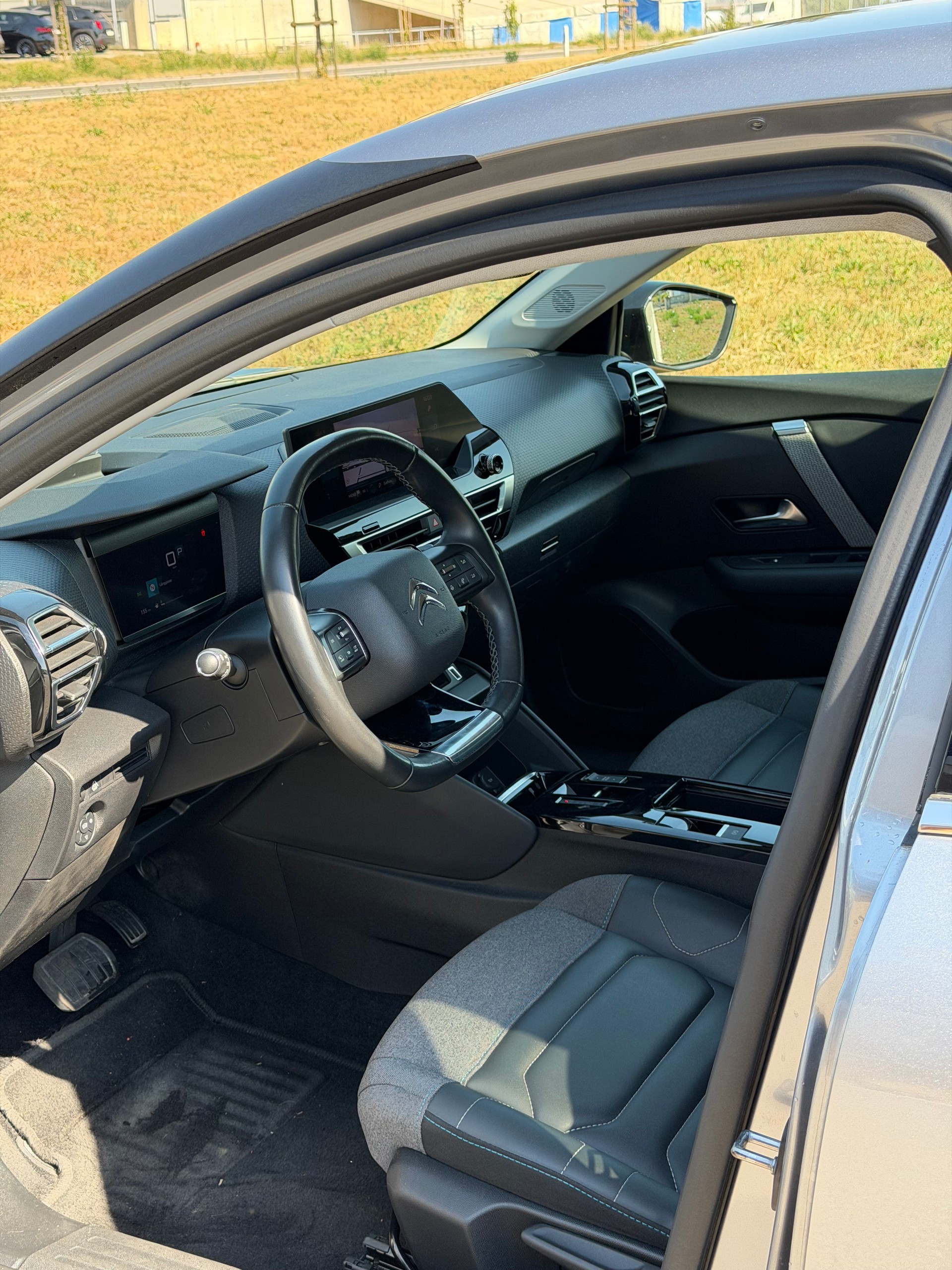 CITROEN C4 1.2 Pure Tech Feel EAT8-image-11