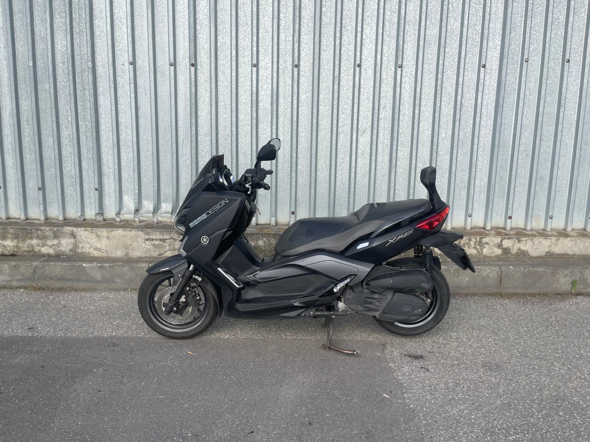 YAMAHA X-MaxYP 125 R ABS Momo-image-1
