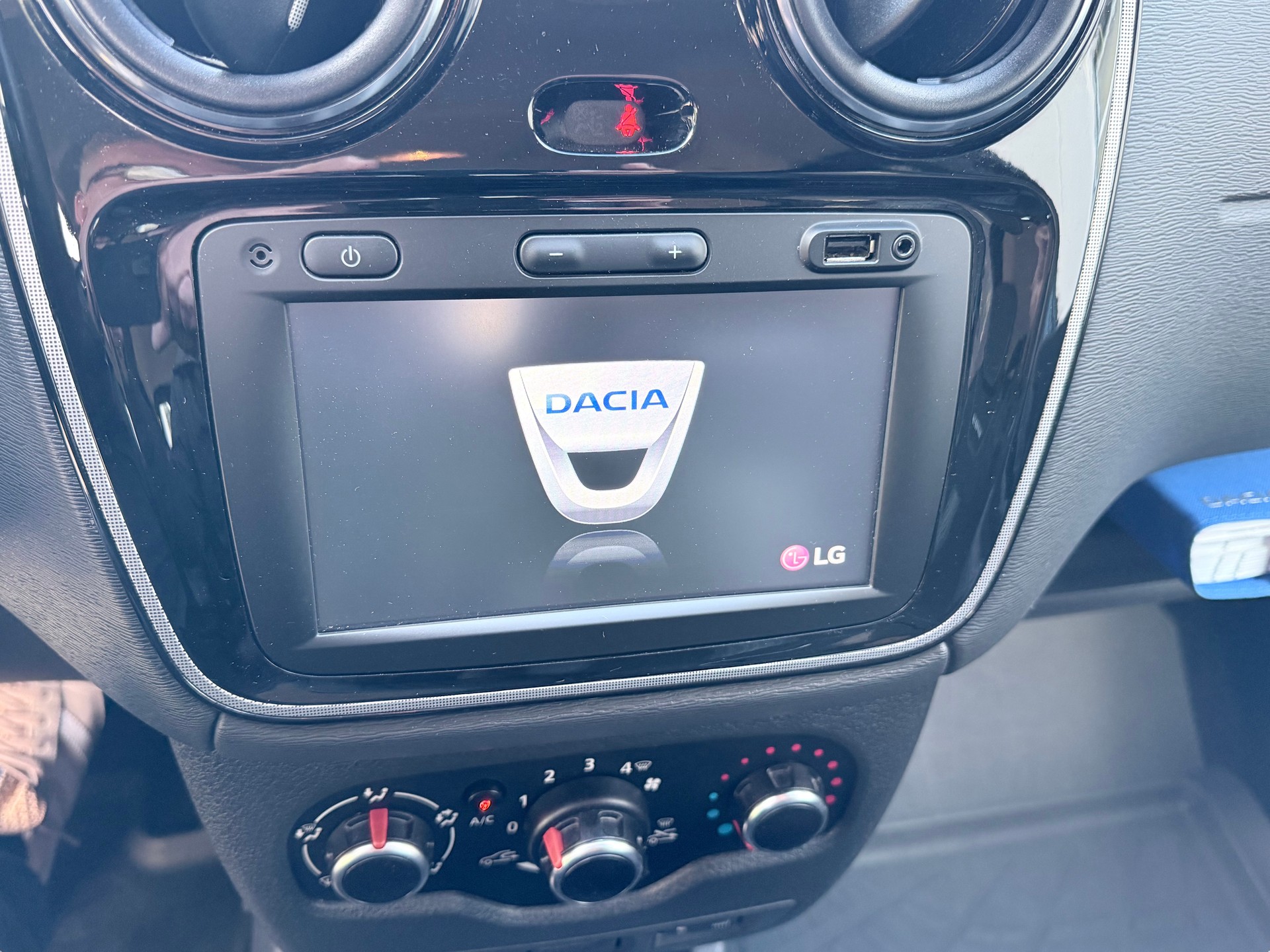 DACIA Dokker 1.2 T Stepway Unlimited 2-image-16