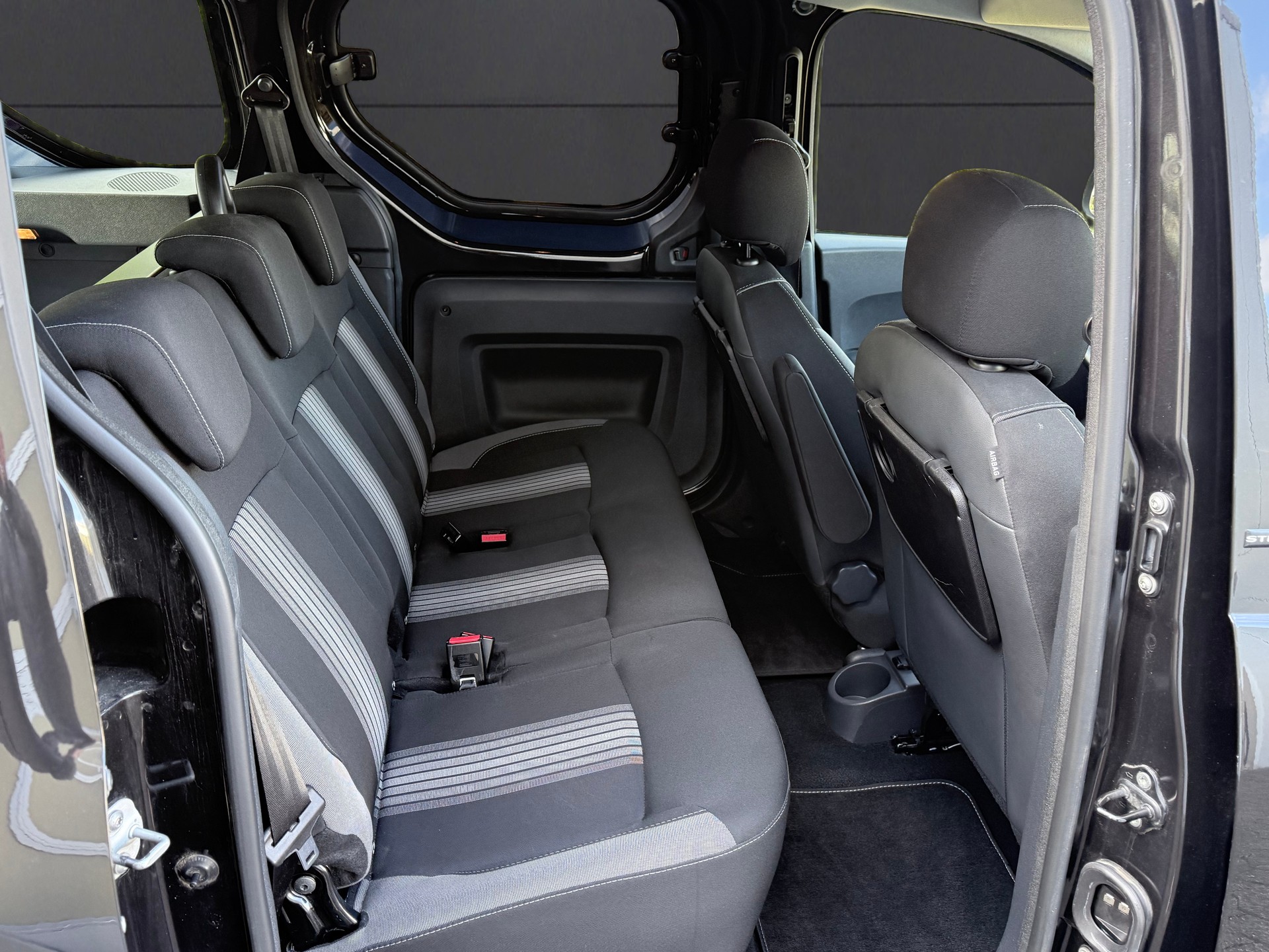 DACIA Dokker 1.2 T Stepway Unlimited 2-image-6