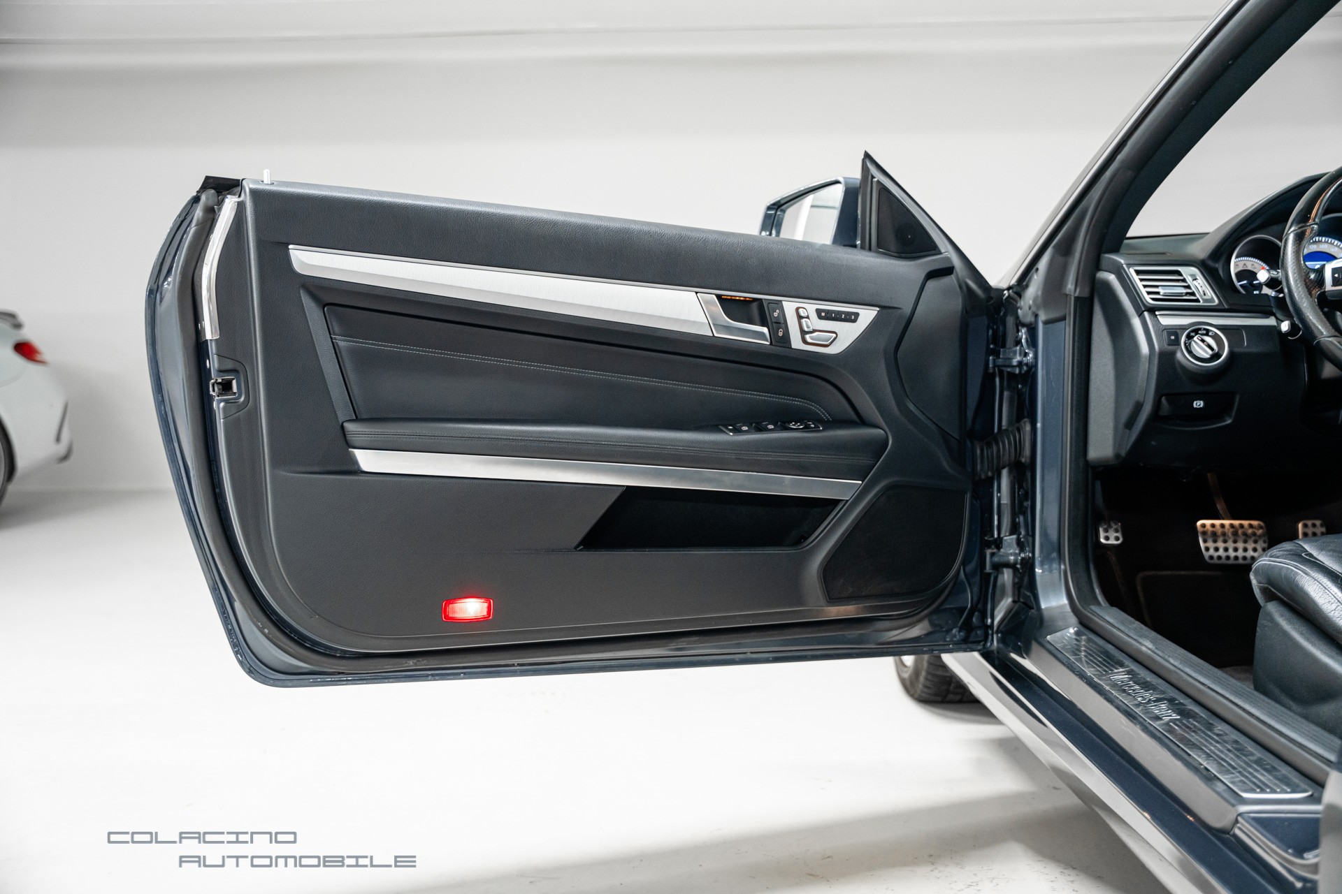 MERCEDES-BENZ E 350 4Matic 7G-Tronic-image-15