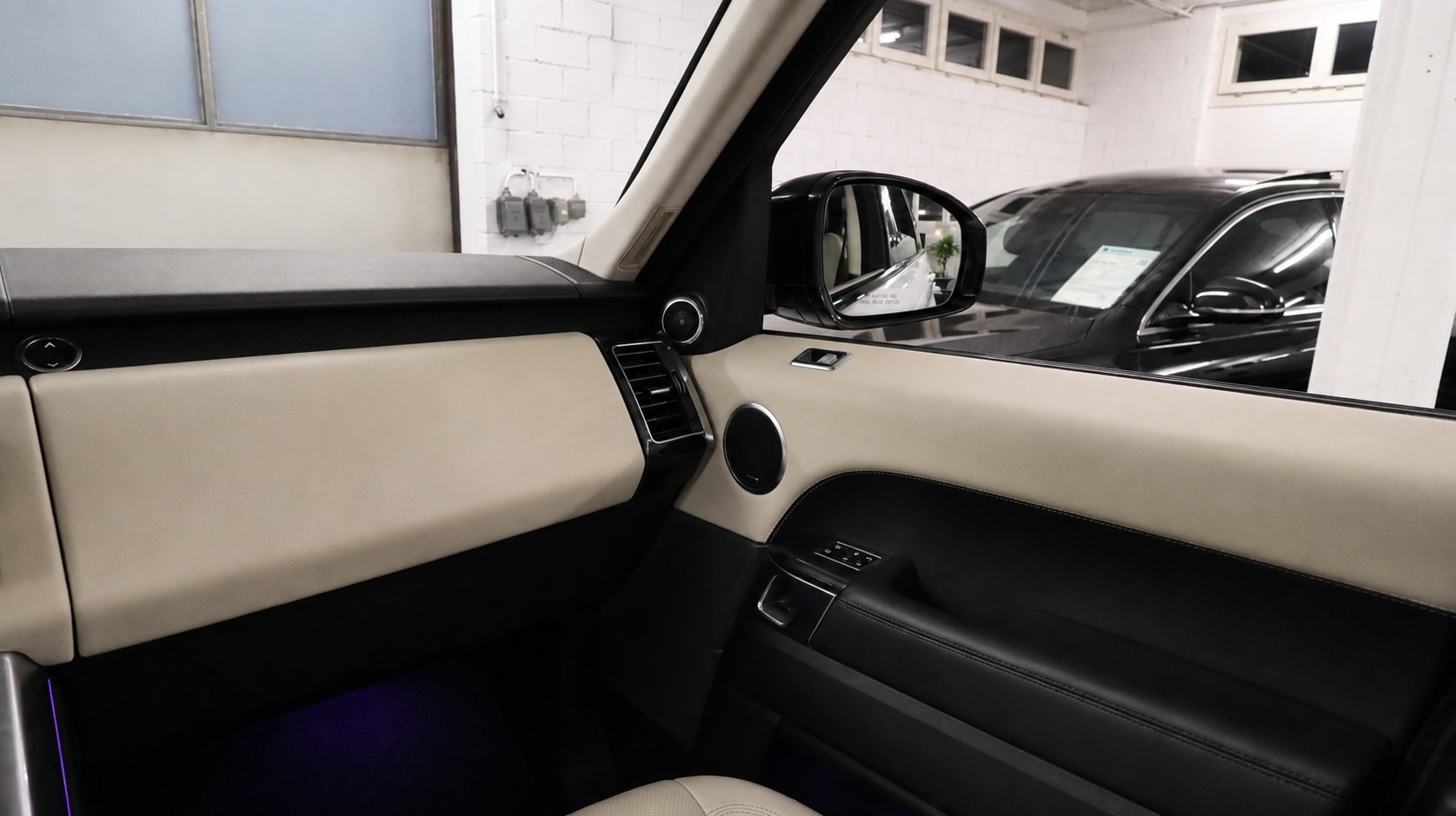 LAND ROVER RANGE ROVER SPORT-image-12