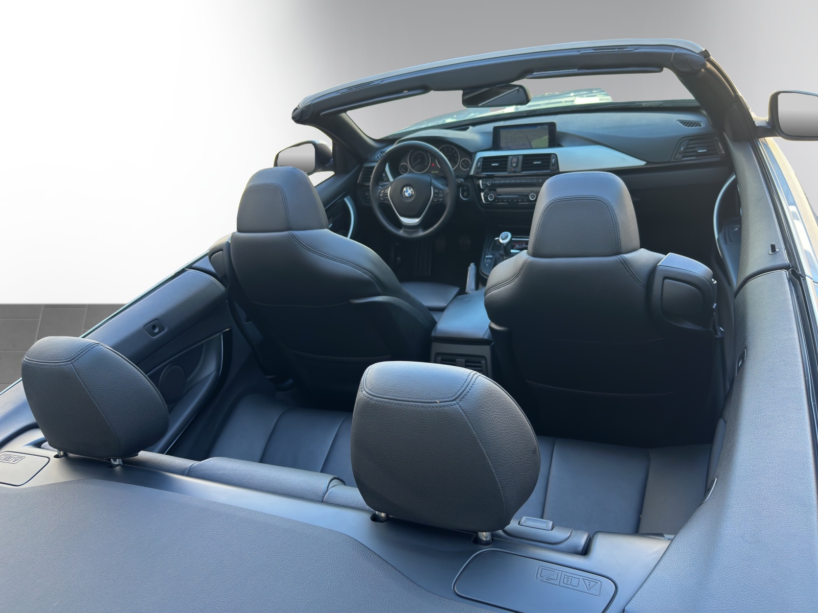 BMW 428i Cabriolet Sport Line-image-15
