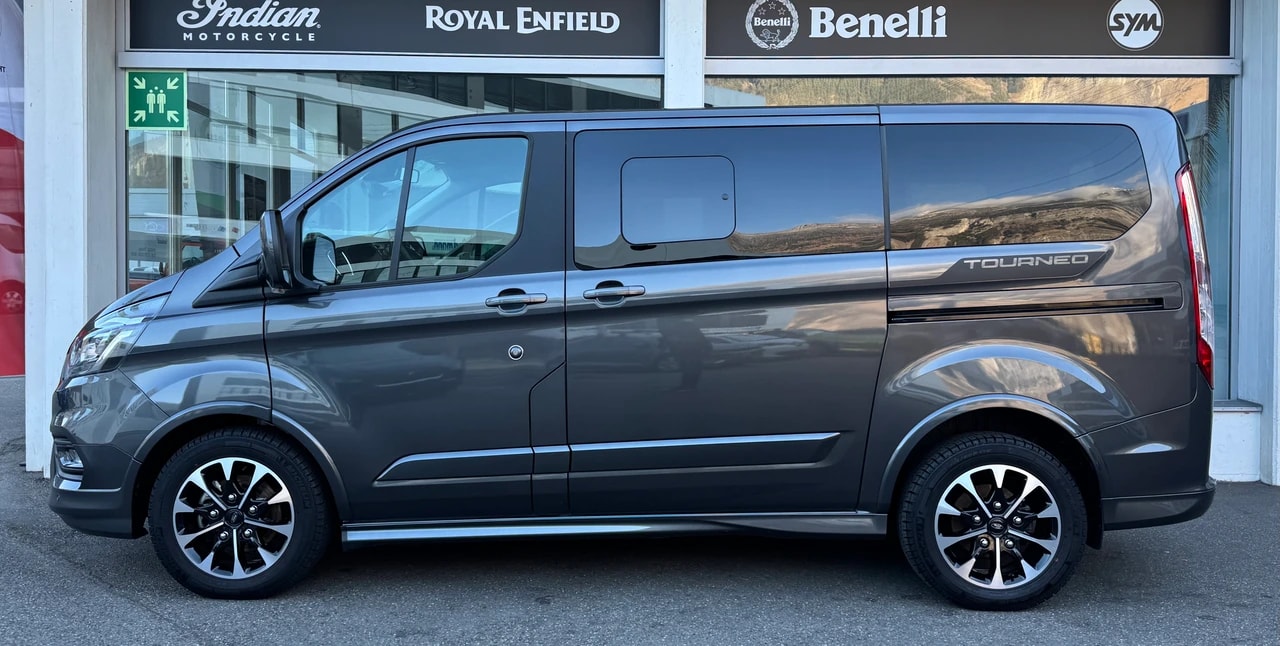 FORD Tourneo Custom 320 L1H1 Sport HEV2-image-4