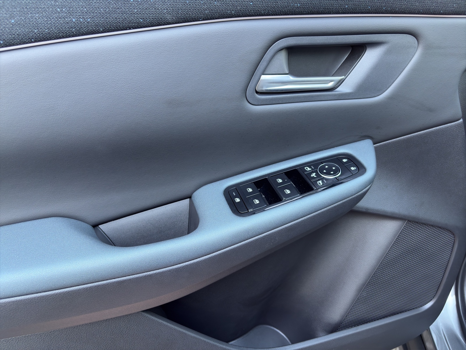 NISSAN Leaf 75 kWh Evolve-image-11