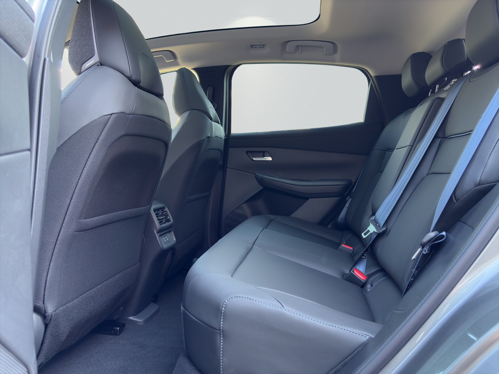 NISSAN Leaf 75 kWh Evolve-image-12