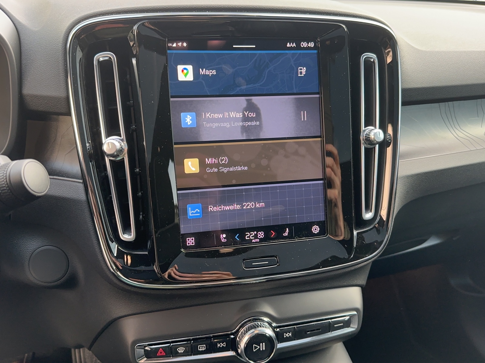 VOLVO C40 P8 Twin Recharge Ultimate AWD-image-11