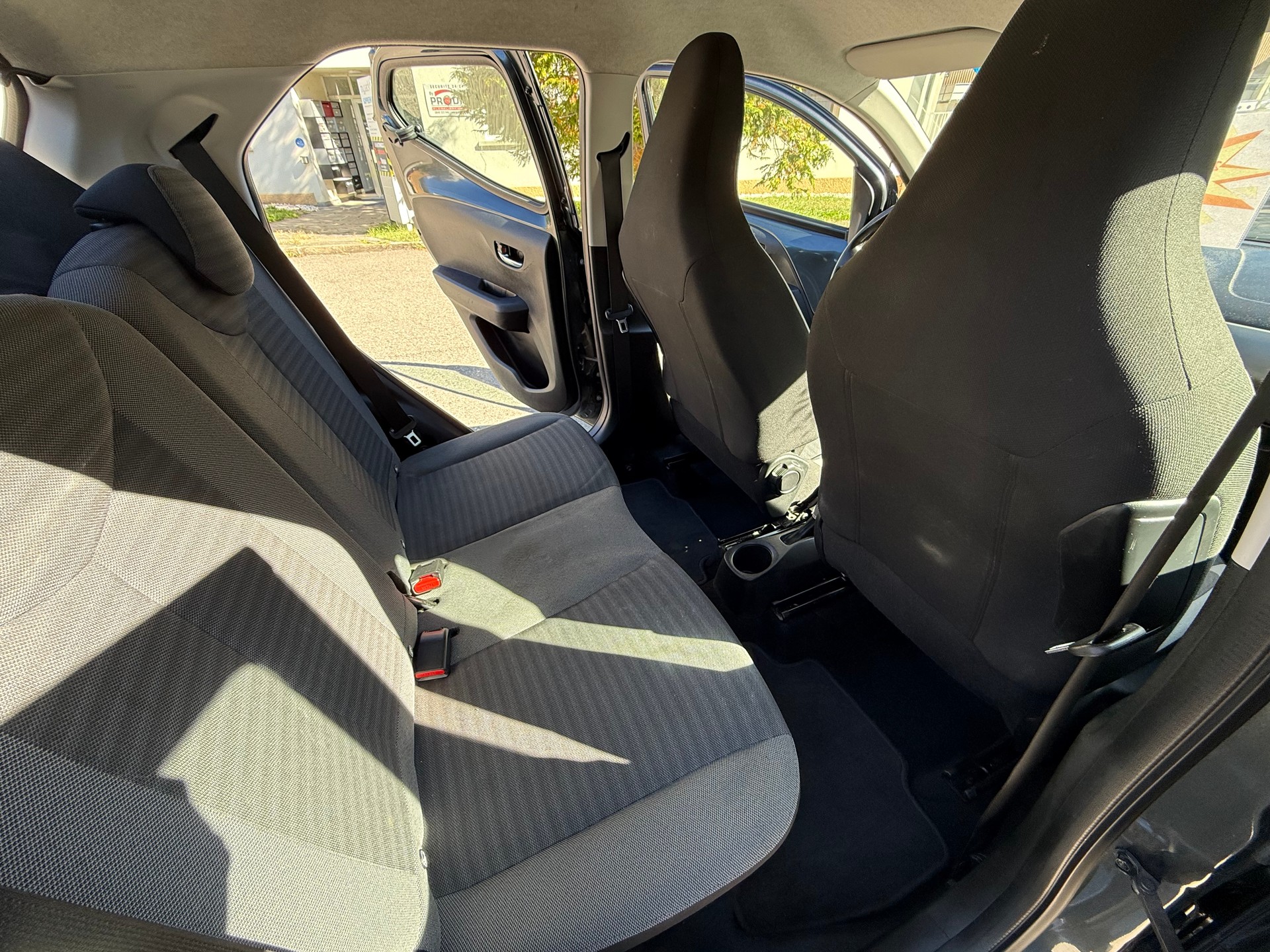 TOYOTA Aygo 1.0 VVT-i x-play X-shift-image-12