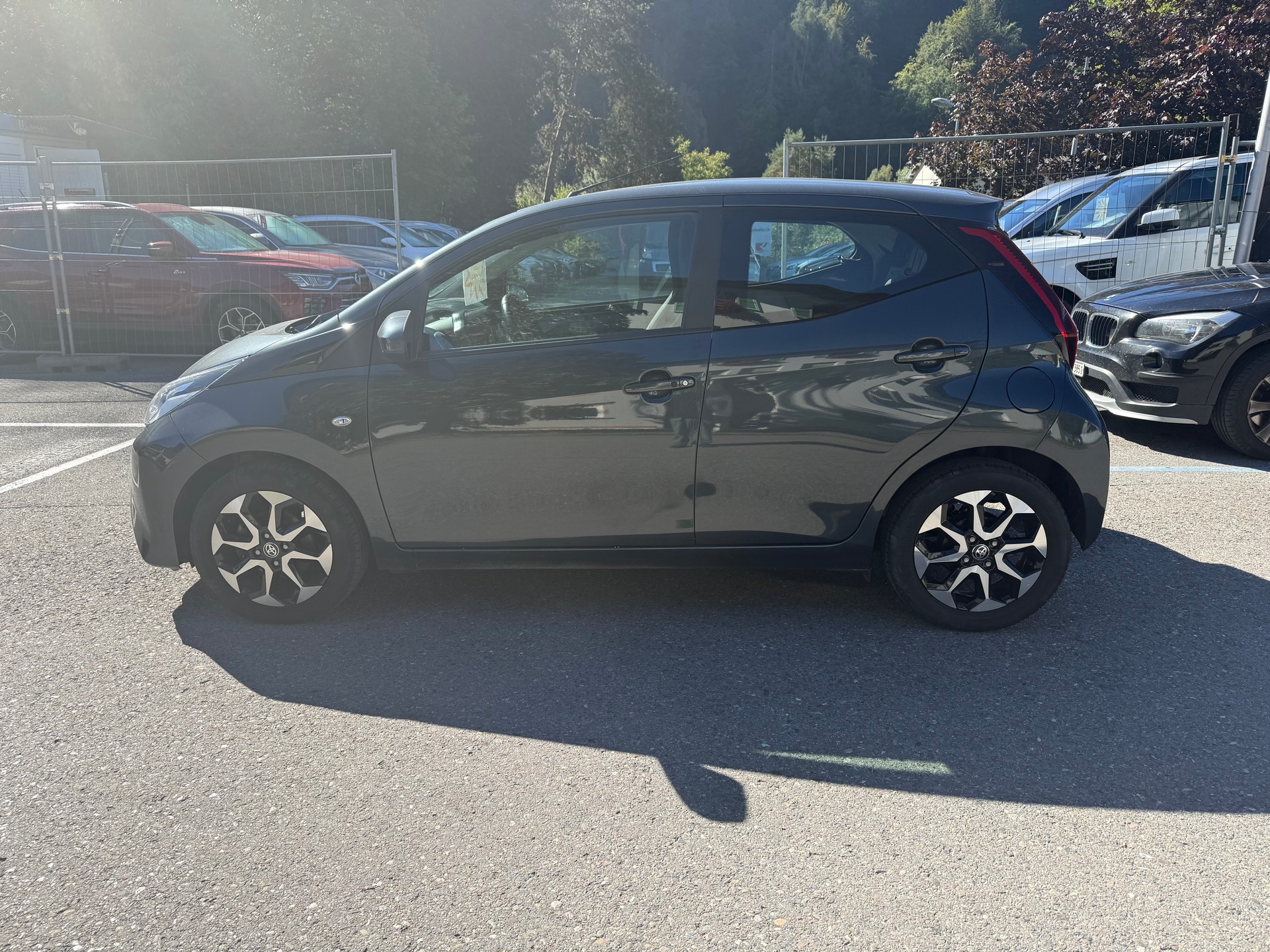 TOYOTA Aygo 1.0 VVT-i x-play X-shift-showroom-element-2