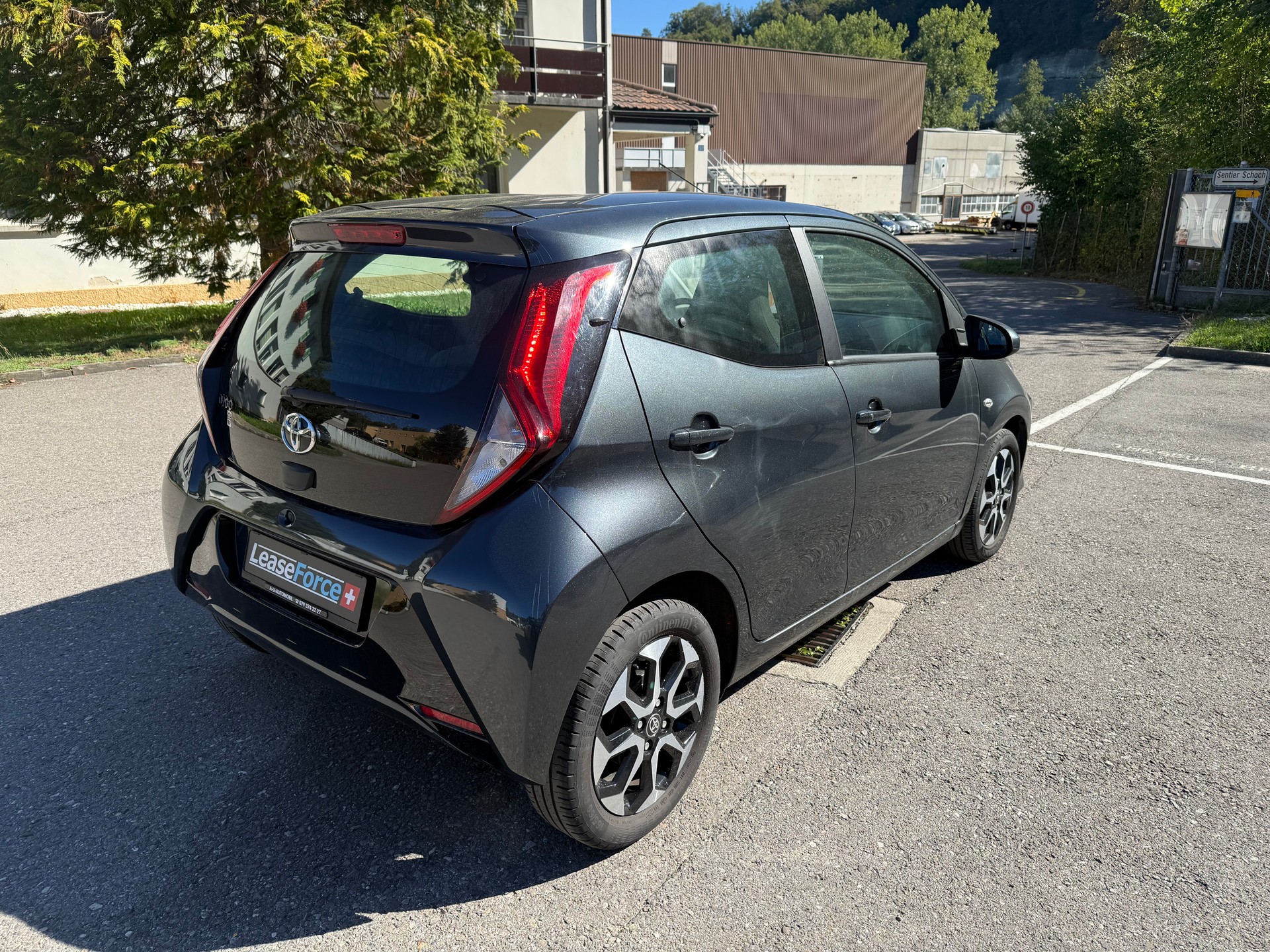 TOYOTA Aygo 1.0 VVT-i x-play X-shift-image-5