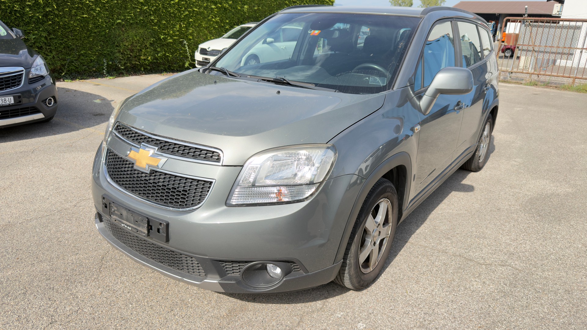 CHEVROLET Orlando 1.8 LS-image-2