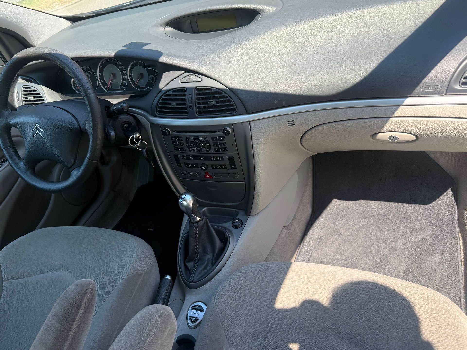 CITROEN C5 Berline 1.6 HDi SX-image-21