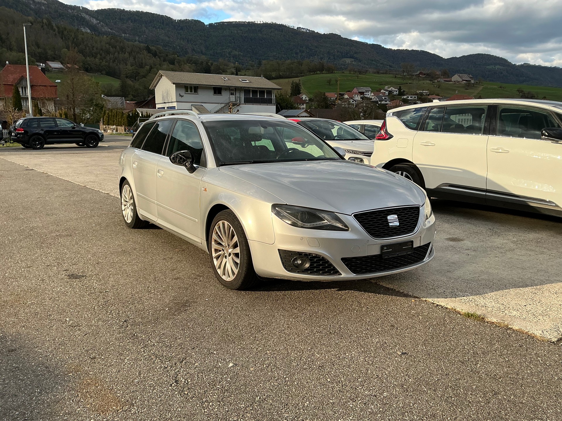 SEAT Exeo ST 2.0 TDI Reference multitronic-image-2