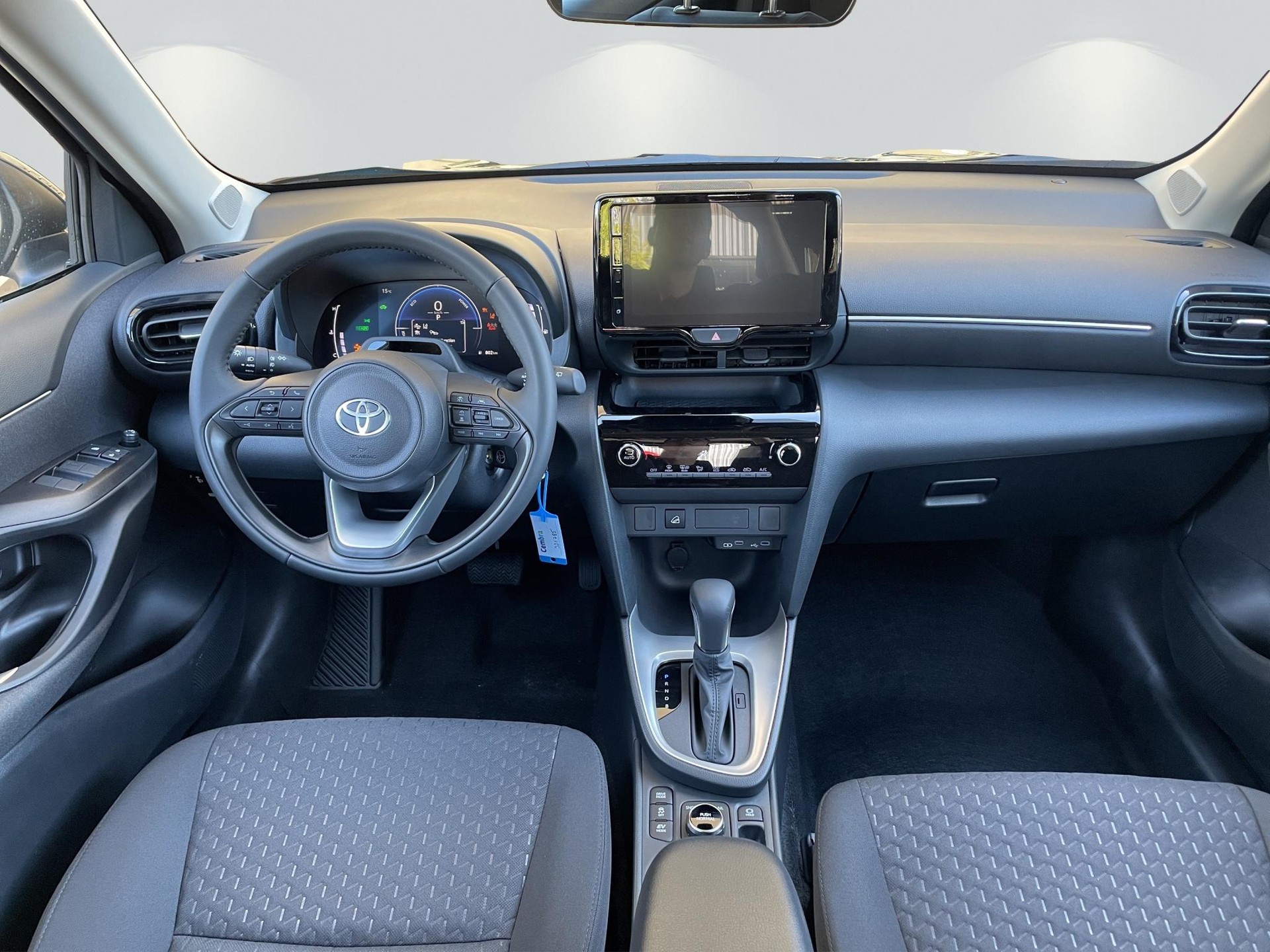 TOYOTA Yaris Cross 1.5 VVT-i HSD Comfort AWD-i-image-12
