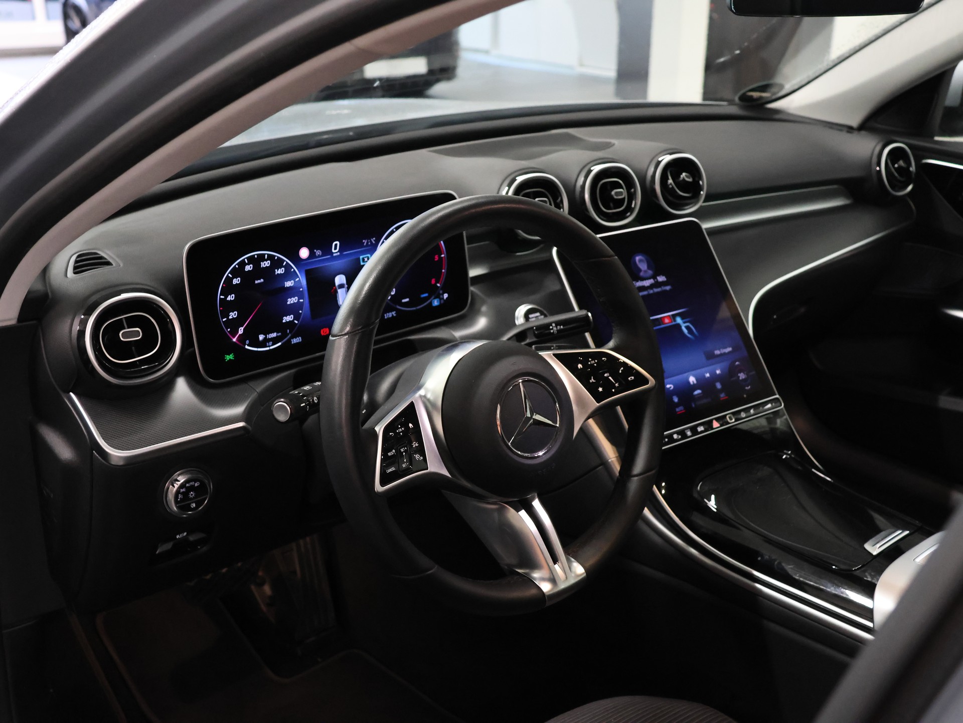 MERCEDES-BENZ C 220 d T Avantgarde *360-KAMERA*-image-13