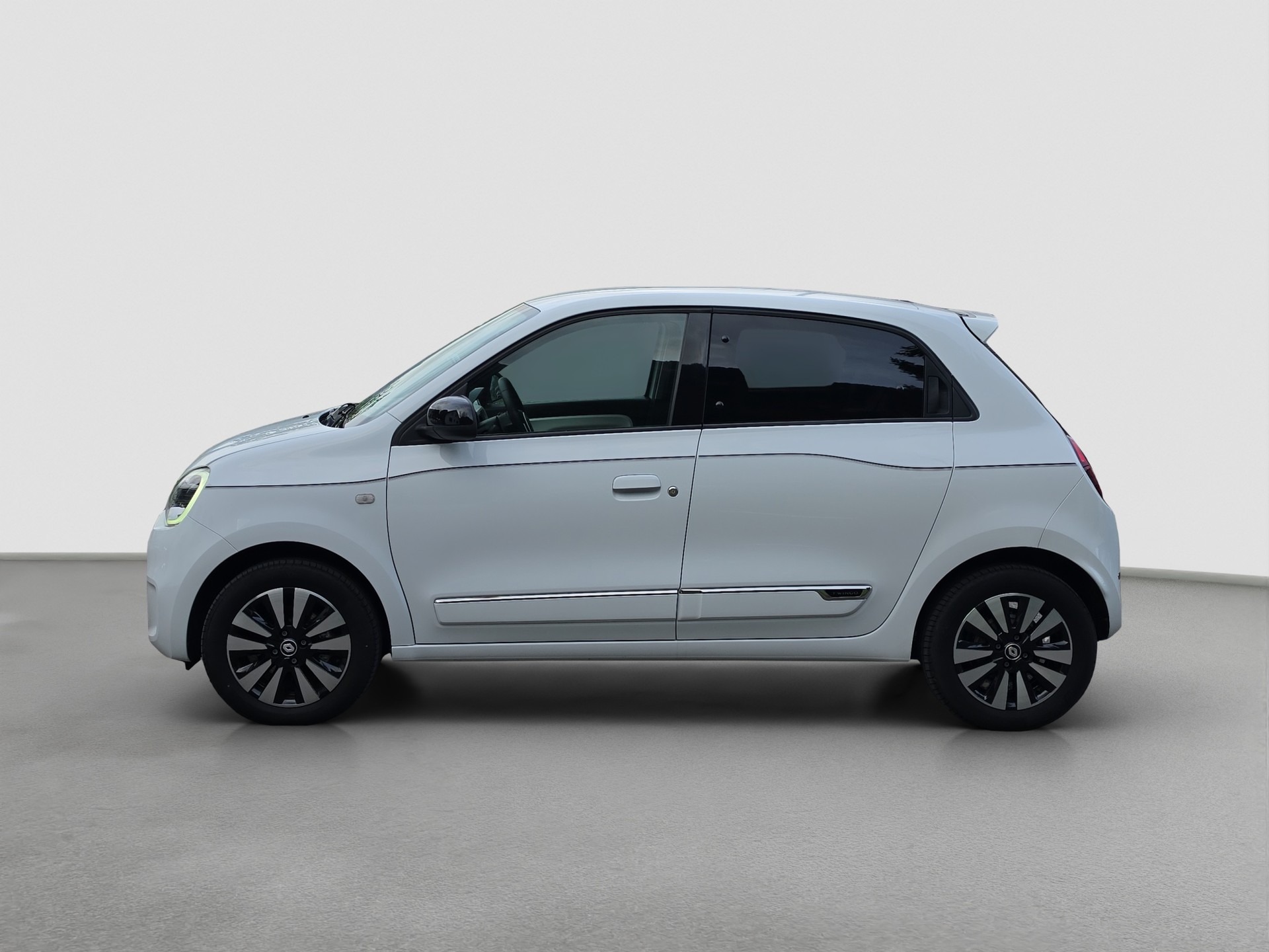 RENAULT Twingo Electric Techno-showroom-element-1