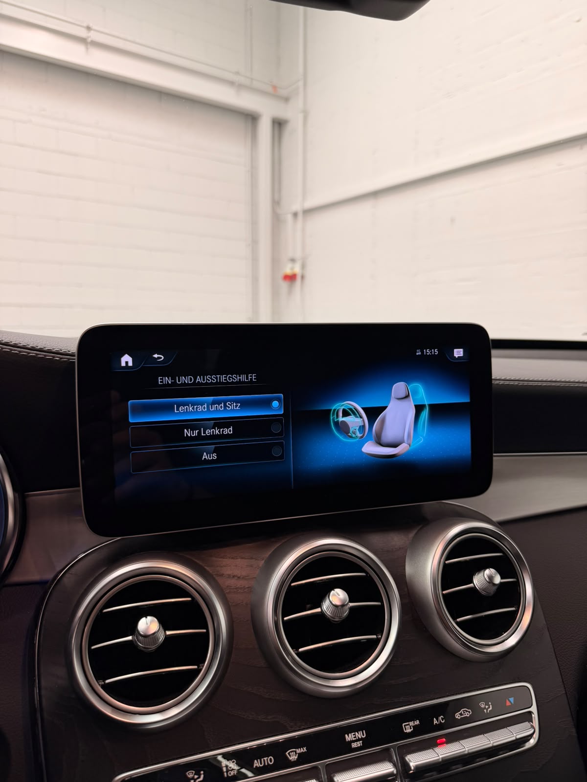 MERCEDES-BENZ GLC 300d (GLC63S Optik) Limited Grey&Black Performance 4Matic 9G-Tronic-image-29