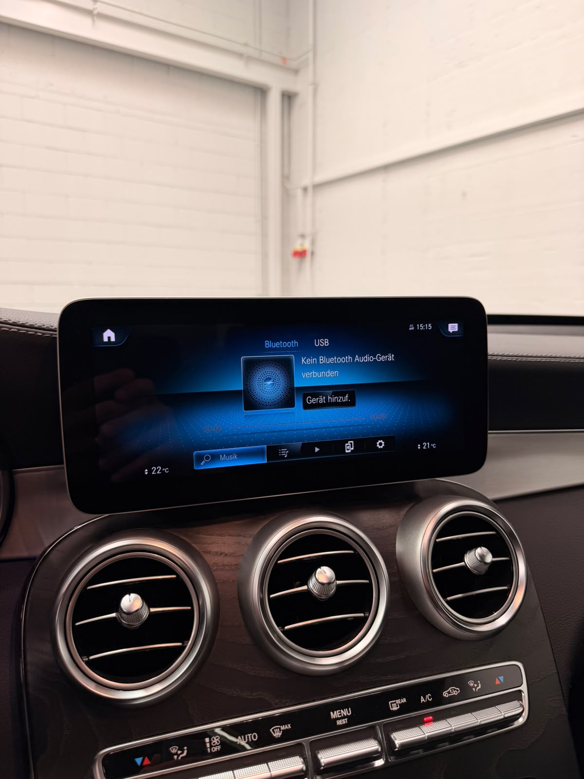 MERCEDES-BENZ GLC 300d (GLC63S Optik) Limited Grey&Black Performance 4Matic 9G-Tronic-image-22