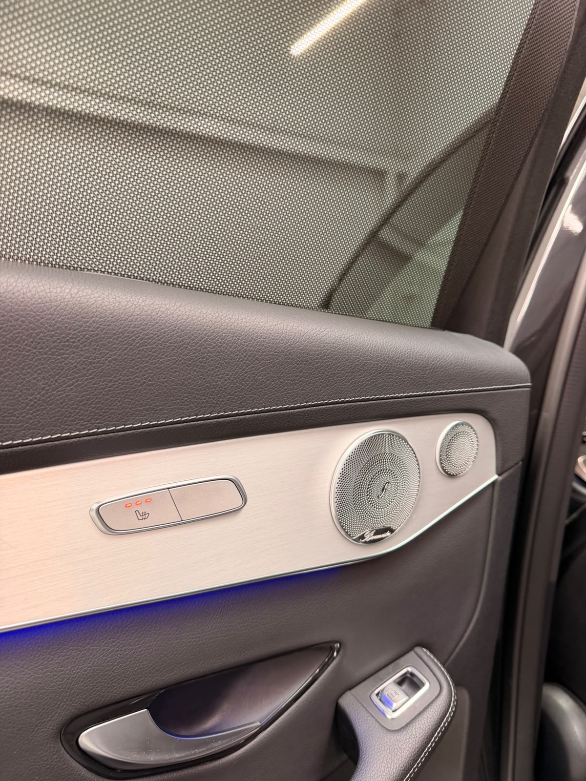 MERCEDES-BENZ GLC 300d (GLC63S Optik) Limited Grey&Black Performance 4Matic 9G-Tronic-image-16