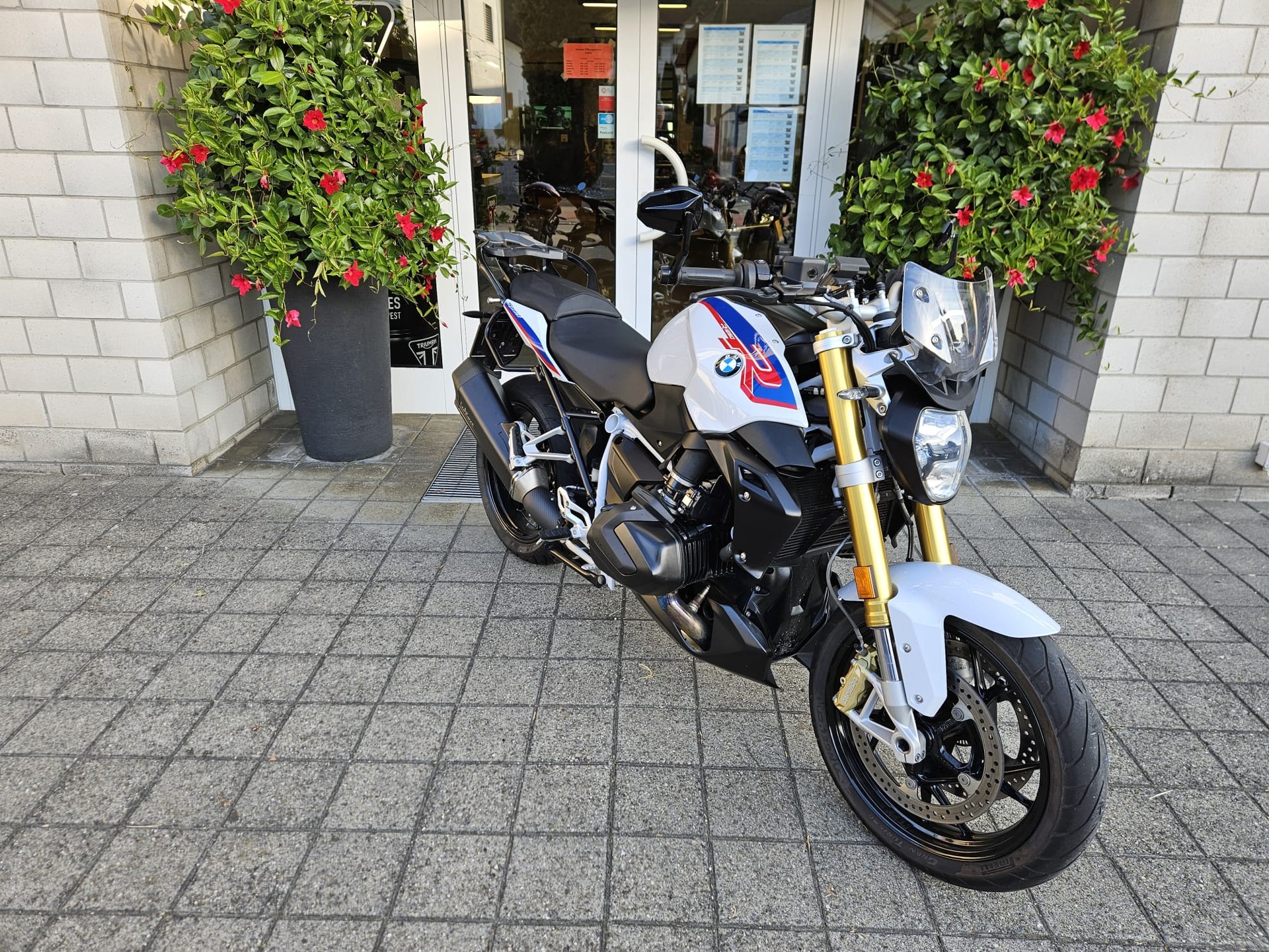 BMW R 1250 R-image-2