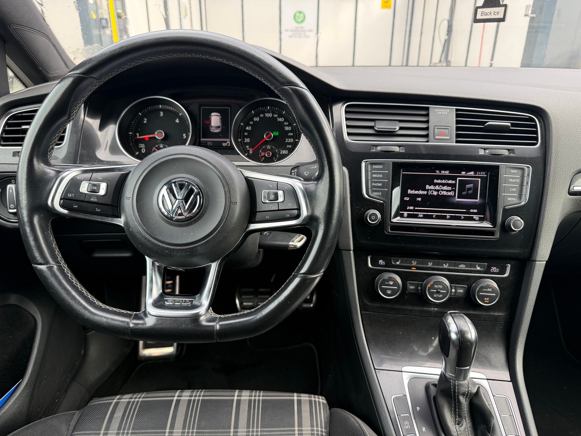 VW Golf 2.0 TDI GTD DSG-image-10