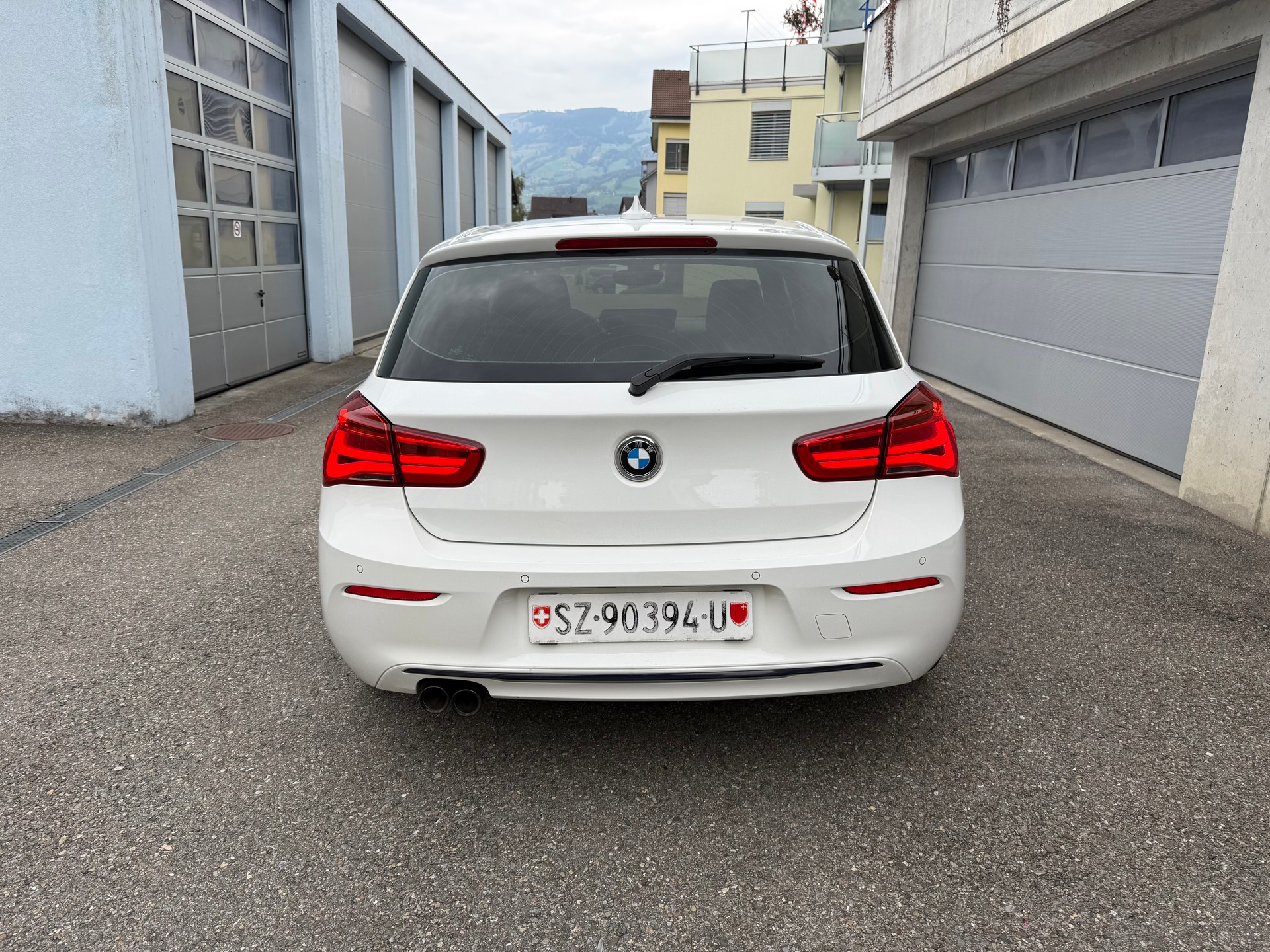 BMW 120d xDrive Sport Line Steptronic-image-4