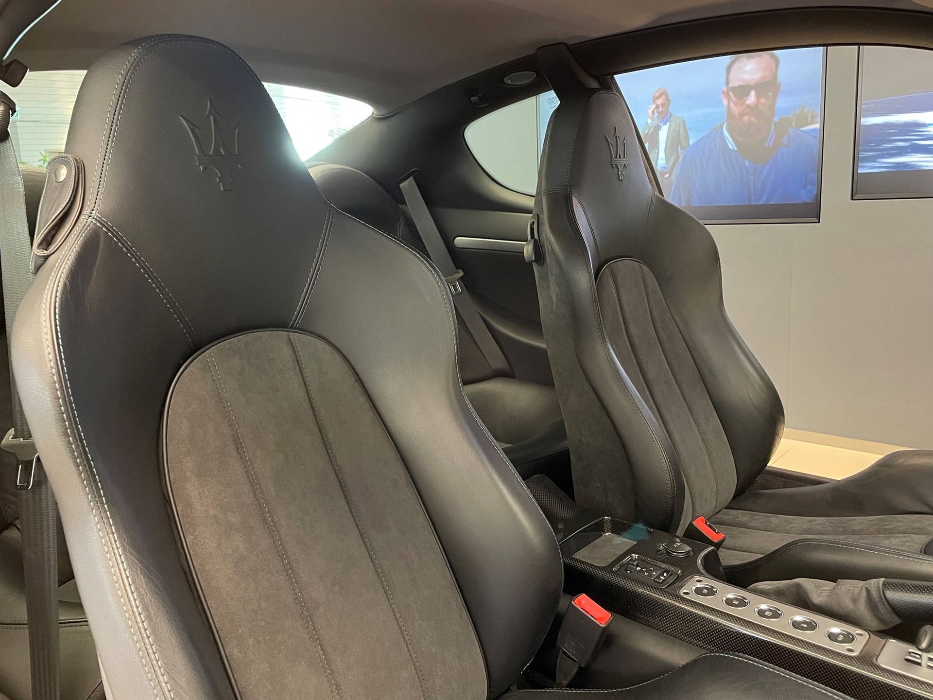MASERATI Coupé GranSport-image-9